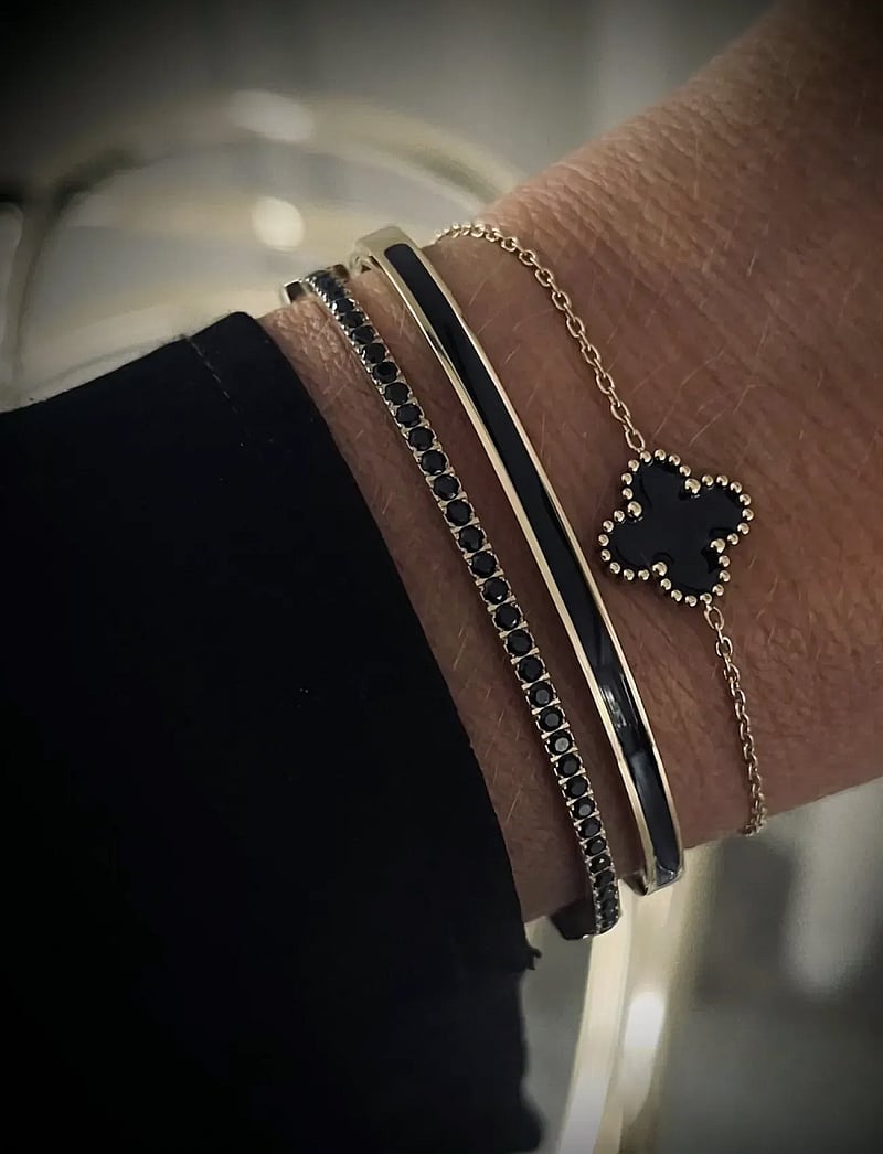 Bud to rose - Minnie Enamel Amber/Gold Bracelet 4mm - bangles - black/gold - 0