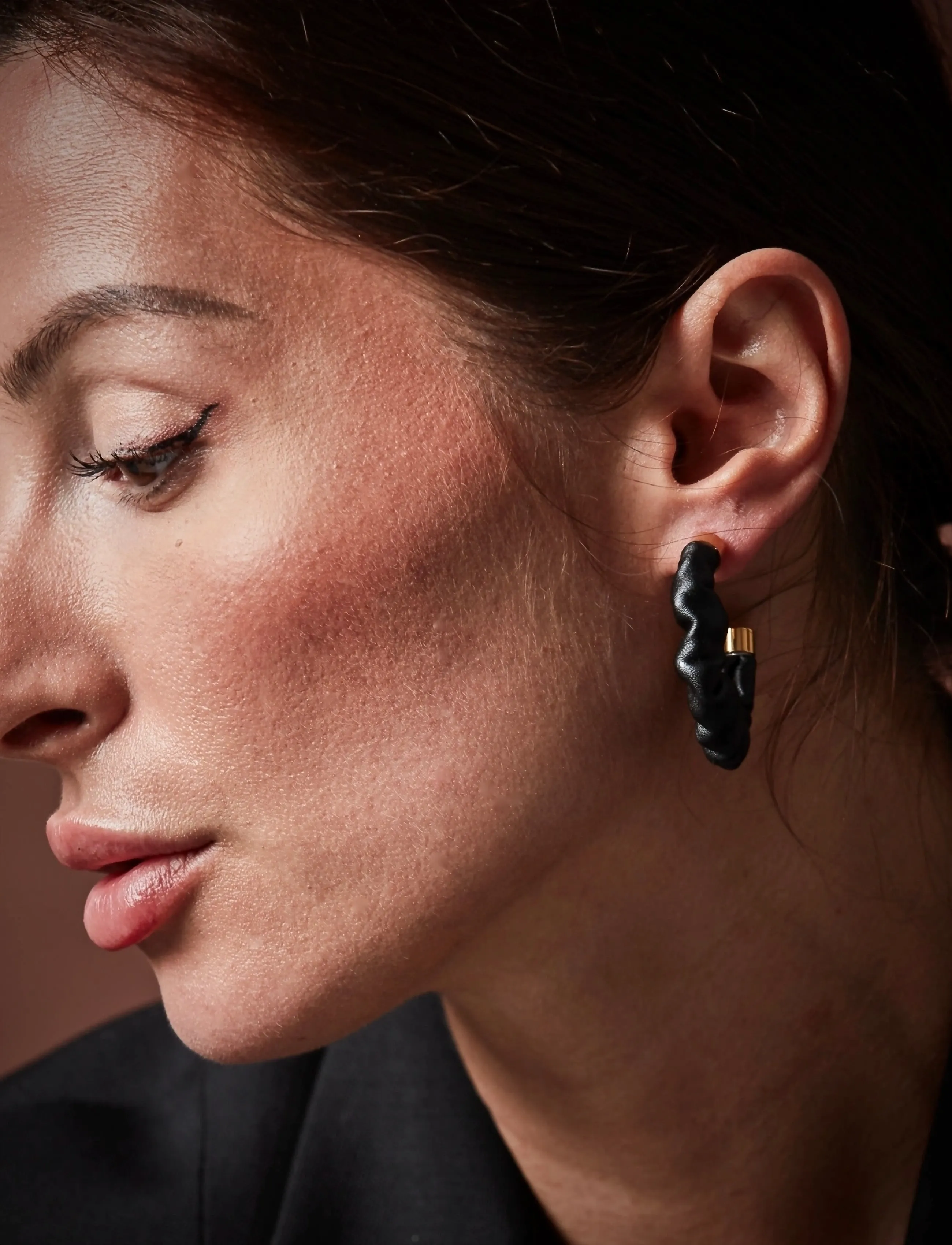 Bud To Rose Rebel Hoop Gold, One Size, Earrings, Schwarz - Hoops, Frauen