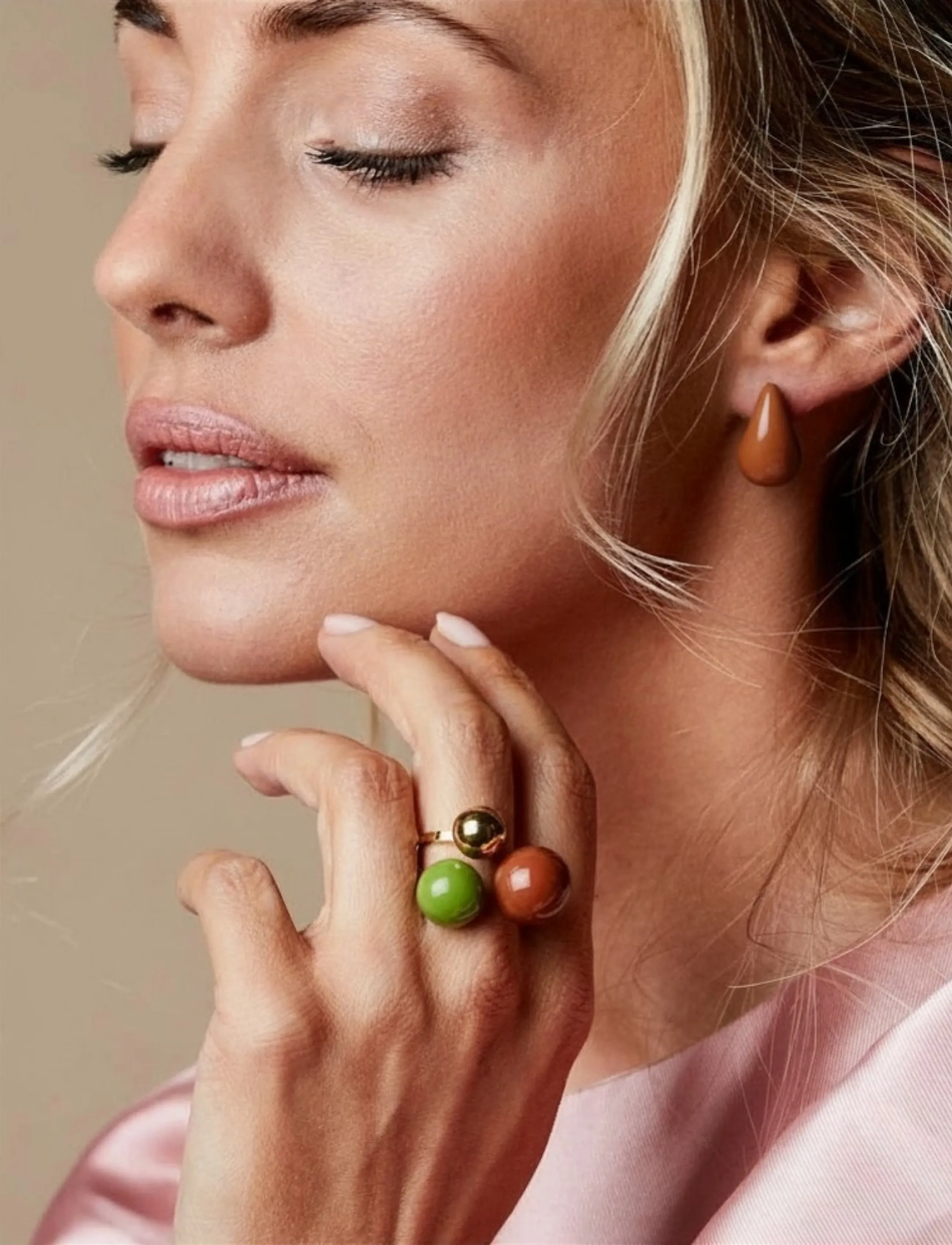 Bud To Rose Donna Drop Enamel Earring Brown, One Size, Earrings, Braun - Studs, Frauen