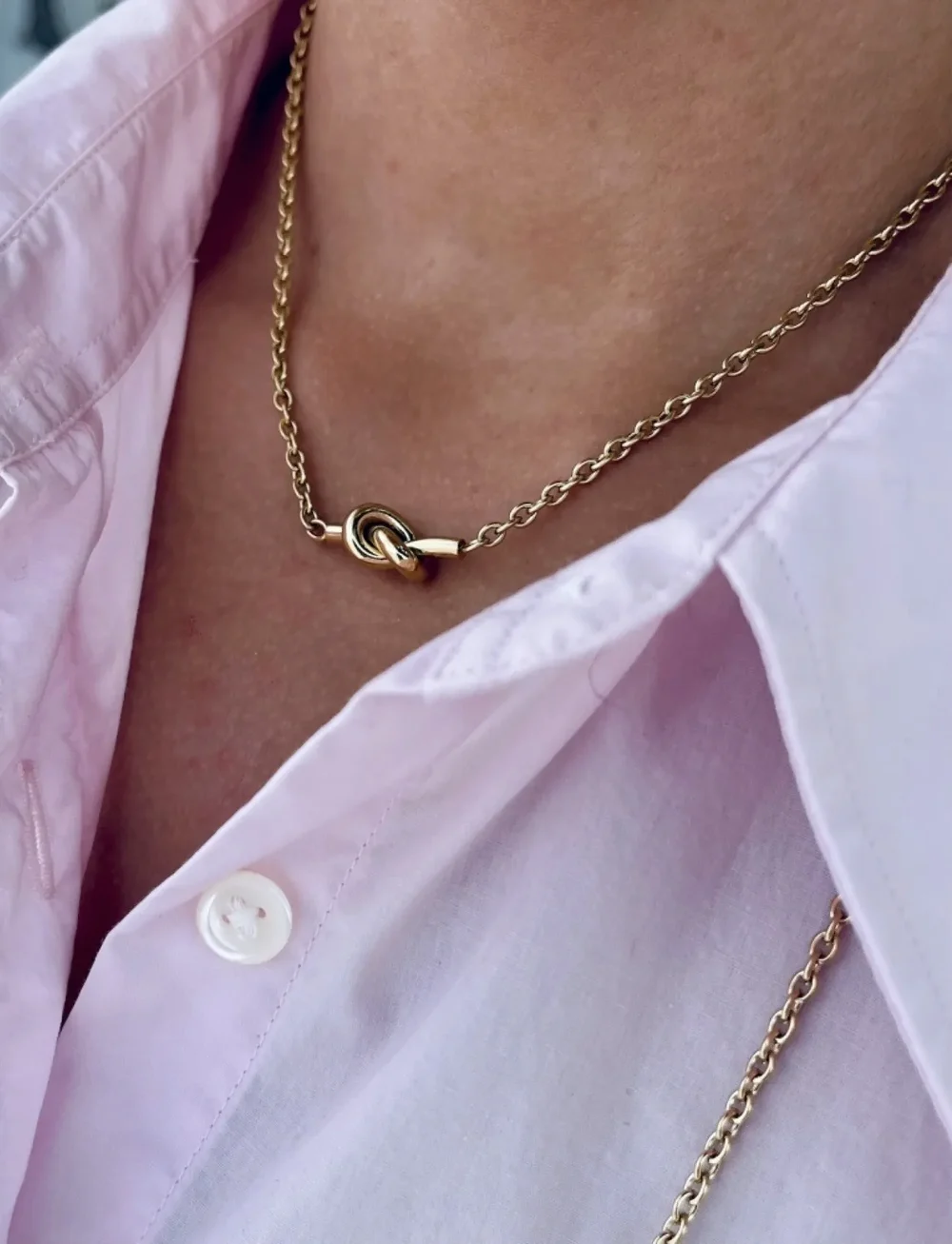 Bud to rose - Knot Necklace - lenkekjeder - gold - 0