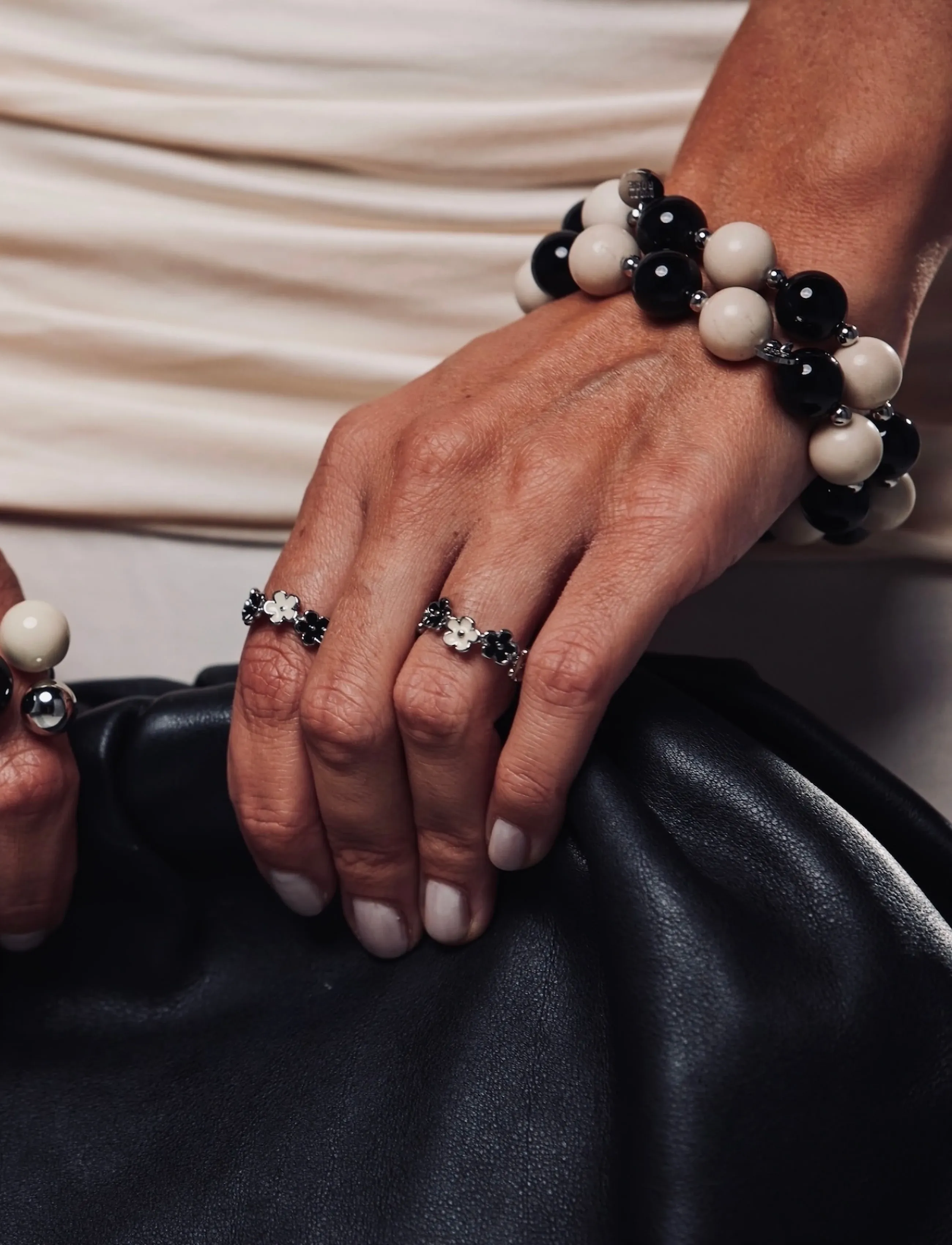 Bud To Rose Kelly Large Bracelet Ivory/Black/Steel, One Size, Bracelets, Mehrfarbig/gemustert - Pearl Frauen