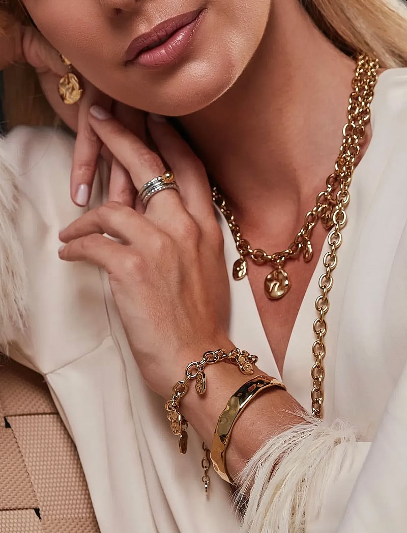 Bud to rose - Kaia Charm Bracelet Gold - ketjurannekorut - gold - 0