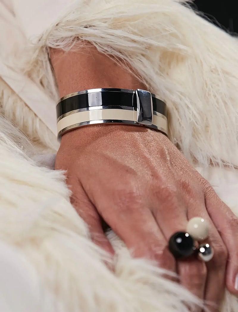 Bud to rose - Studio Enamel Bracelet Ivory/Black - bangles - silver - 0