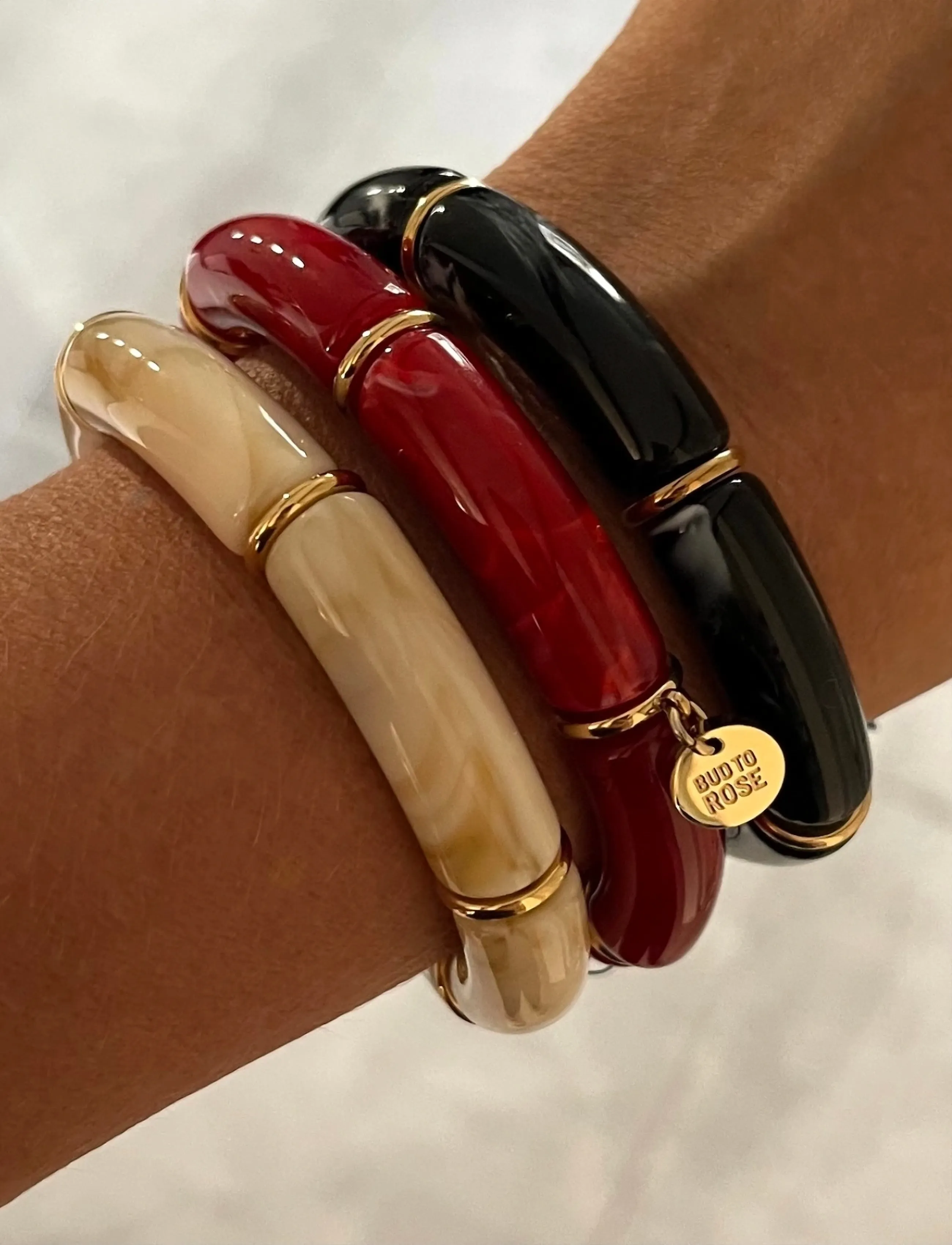 Bud To Rose - Brooks Bracelet Resin Red - armringe - beige - 2
