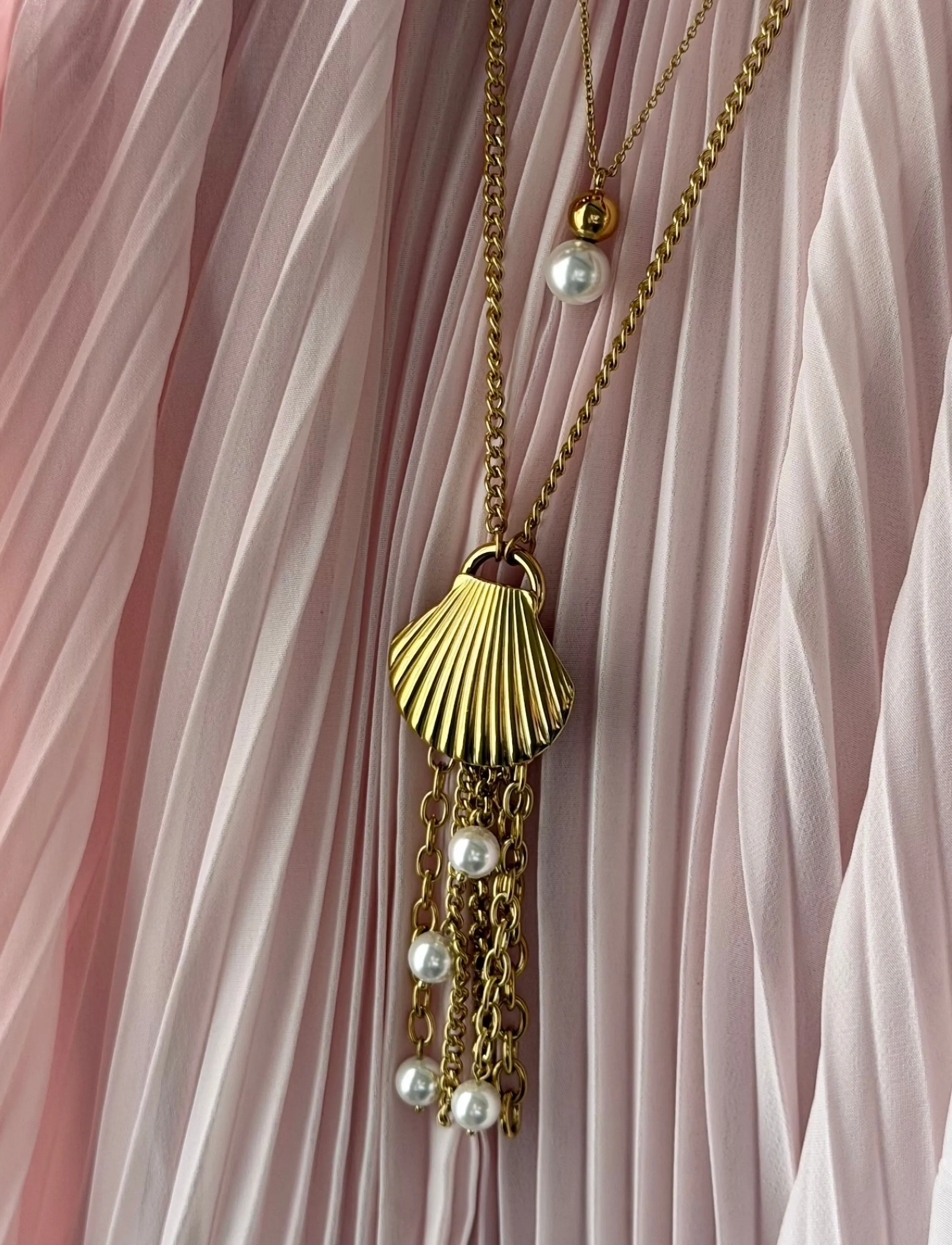 Bud To Rose - Marbella Fringe Necklace Gold - Áberandi hálsmen - gold - 1