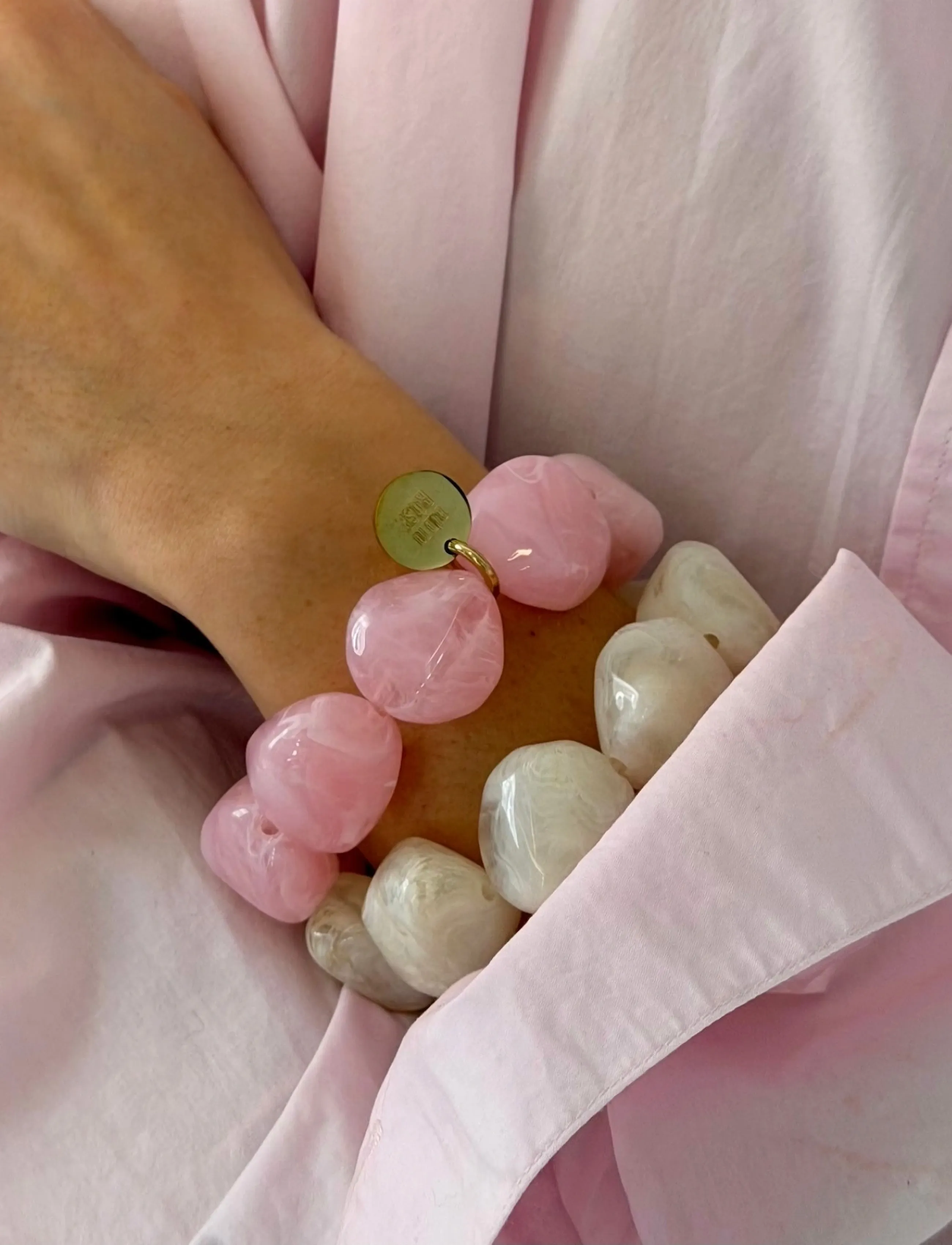 Bud To Rose Vibe Resin Bracelet Pink, One Size, Bracelets, Rosa - Pearl Frauen