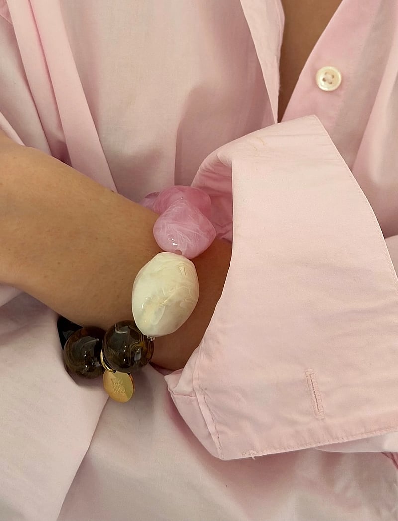 Bud to rose - Molto Resin Bracelet Pink - armband - pink - 0
