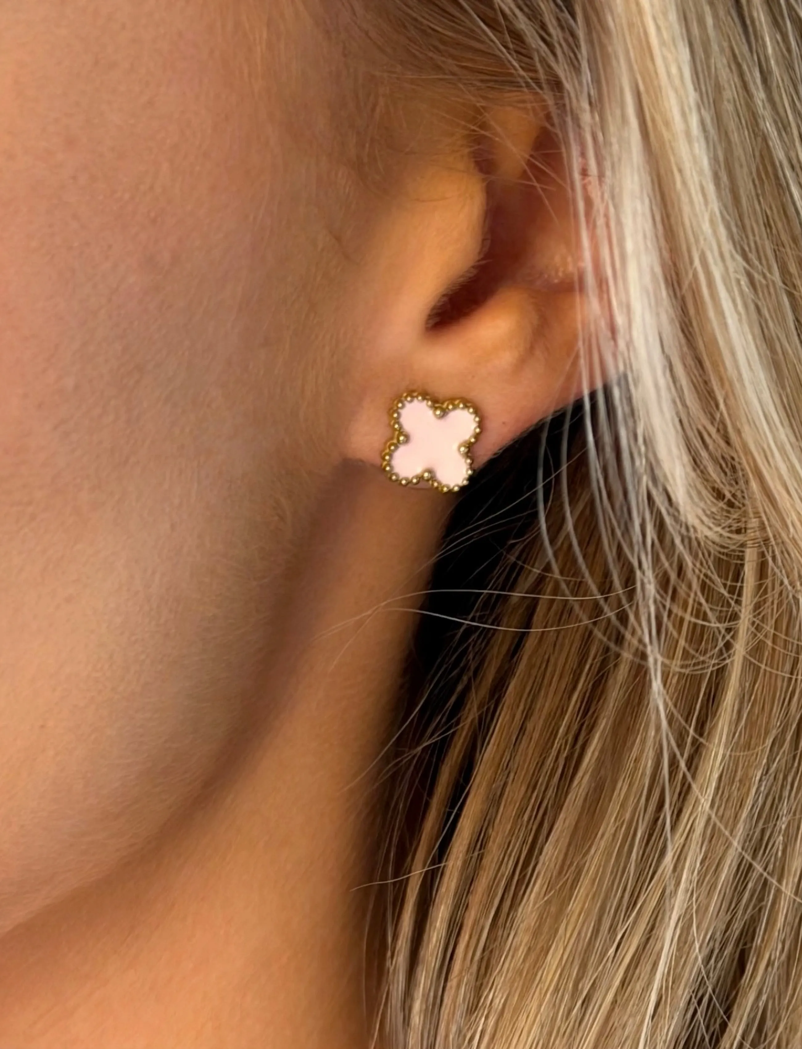 Bud To Rose Clover Stud Earring Pink/Gold, One Size, Pink, Øreringe > Ørestikker, Dame