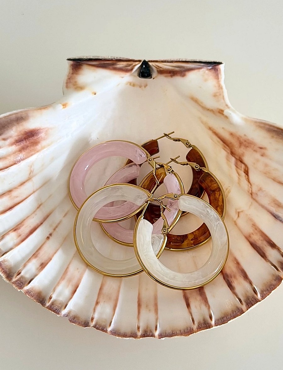 Bud To Rose - Halo Resin Earring Ivory - creoler & hoops - ivory - 1