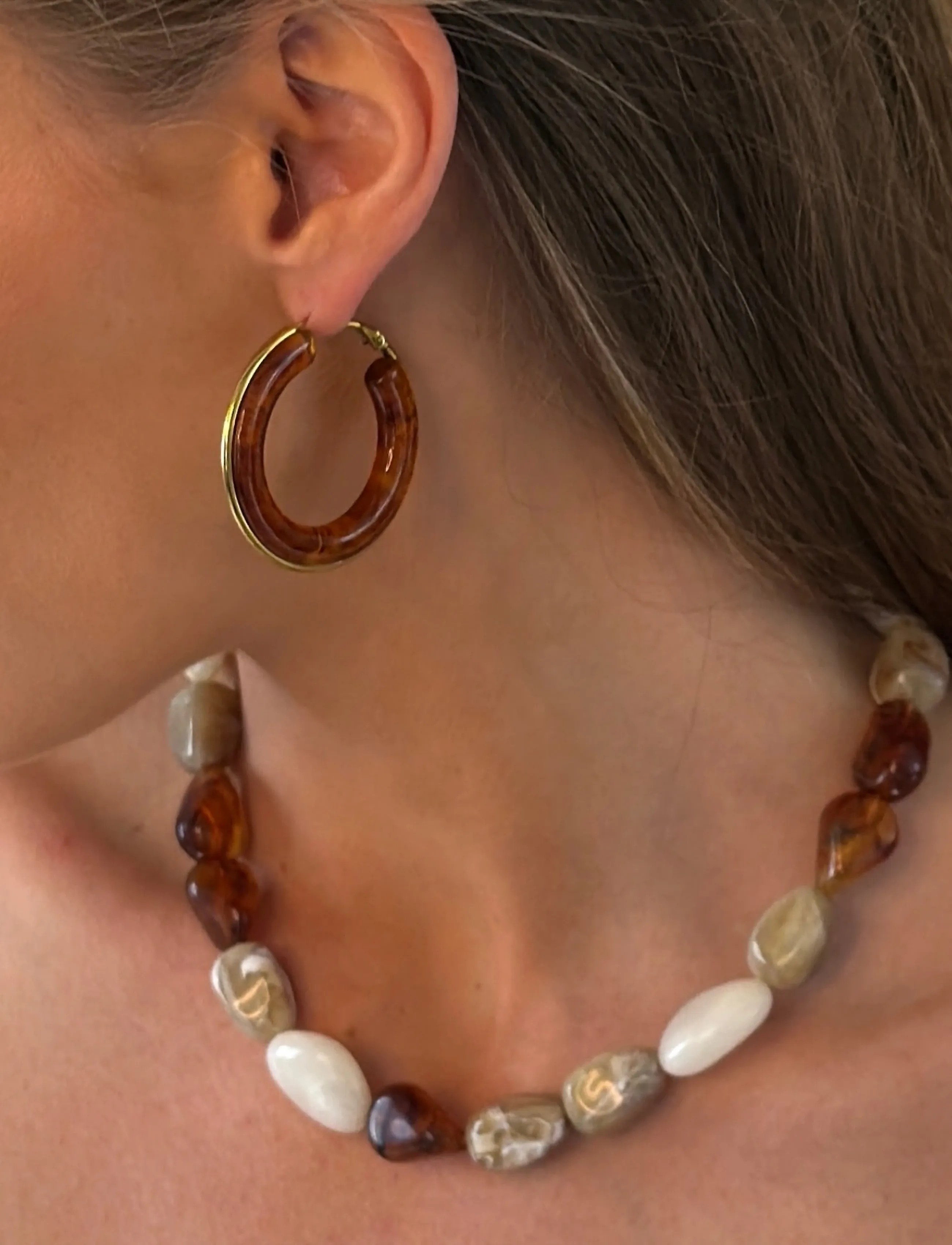 Bud To Rose Halo Resin Earring Black, One Size, Earrings, Braun - Hoops, Frauen