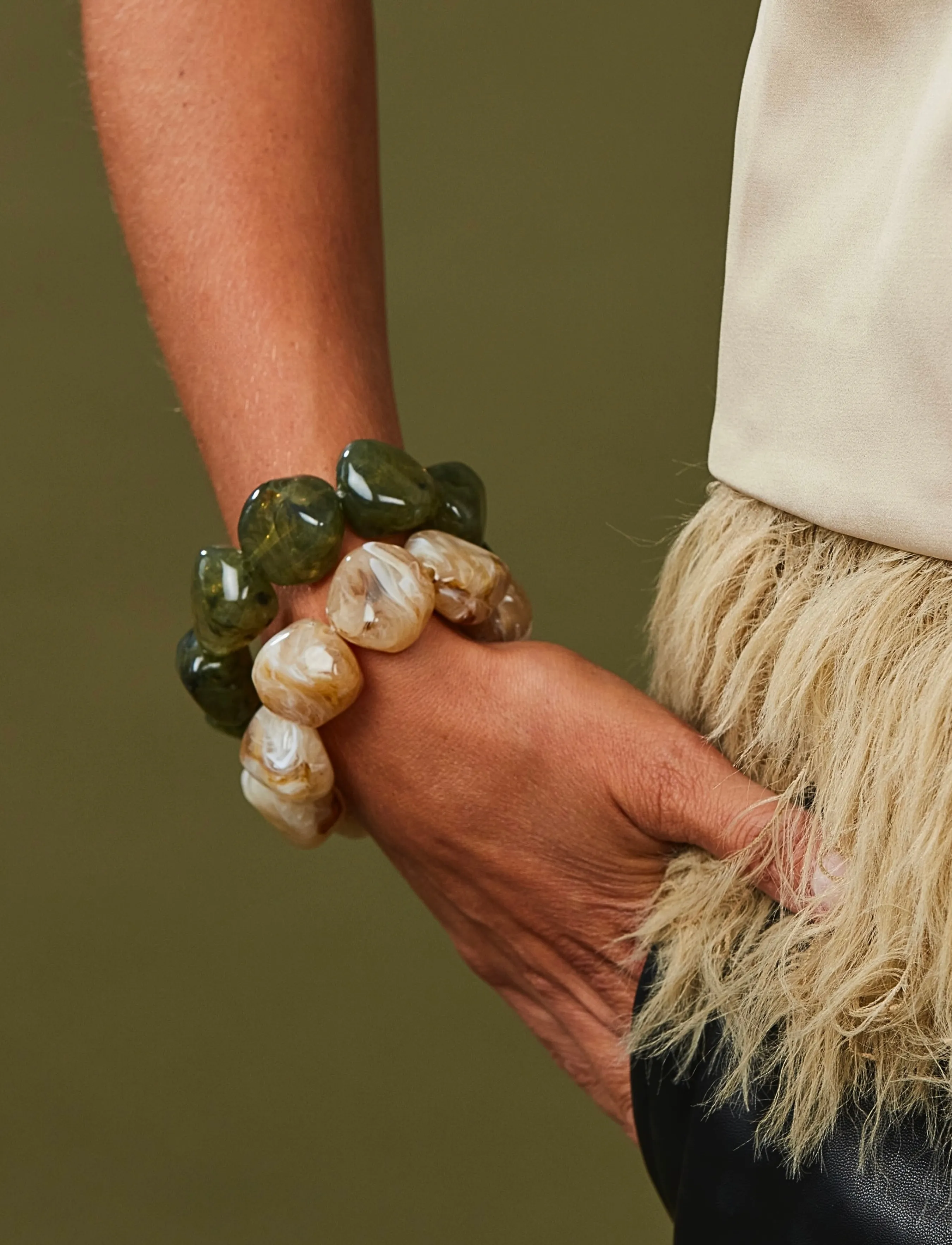 Bud To Rose - Vibe Resin Bracelet Mix Black - armband - green - 2