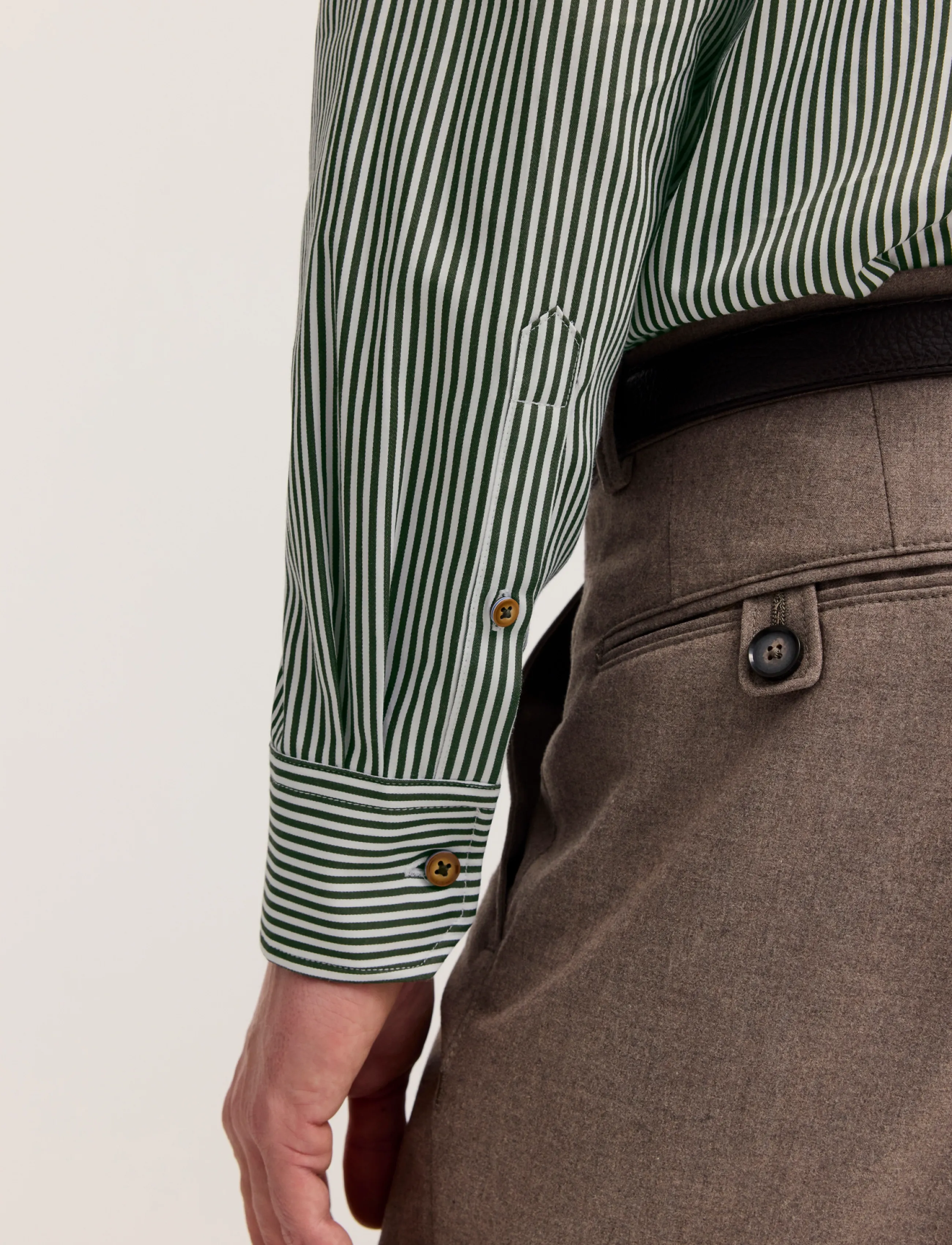 Bugatti - casual shirt 1/1 sleeve - vabaajasärgid - olive - 5