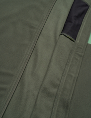 Bula - Fleece Jacket - vahekihina kantavad jakid - ivy - 7