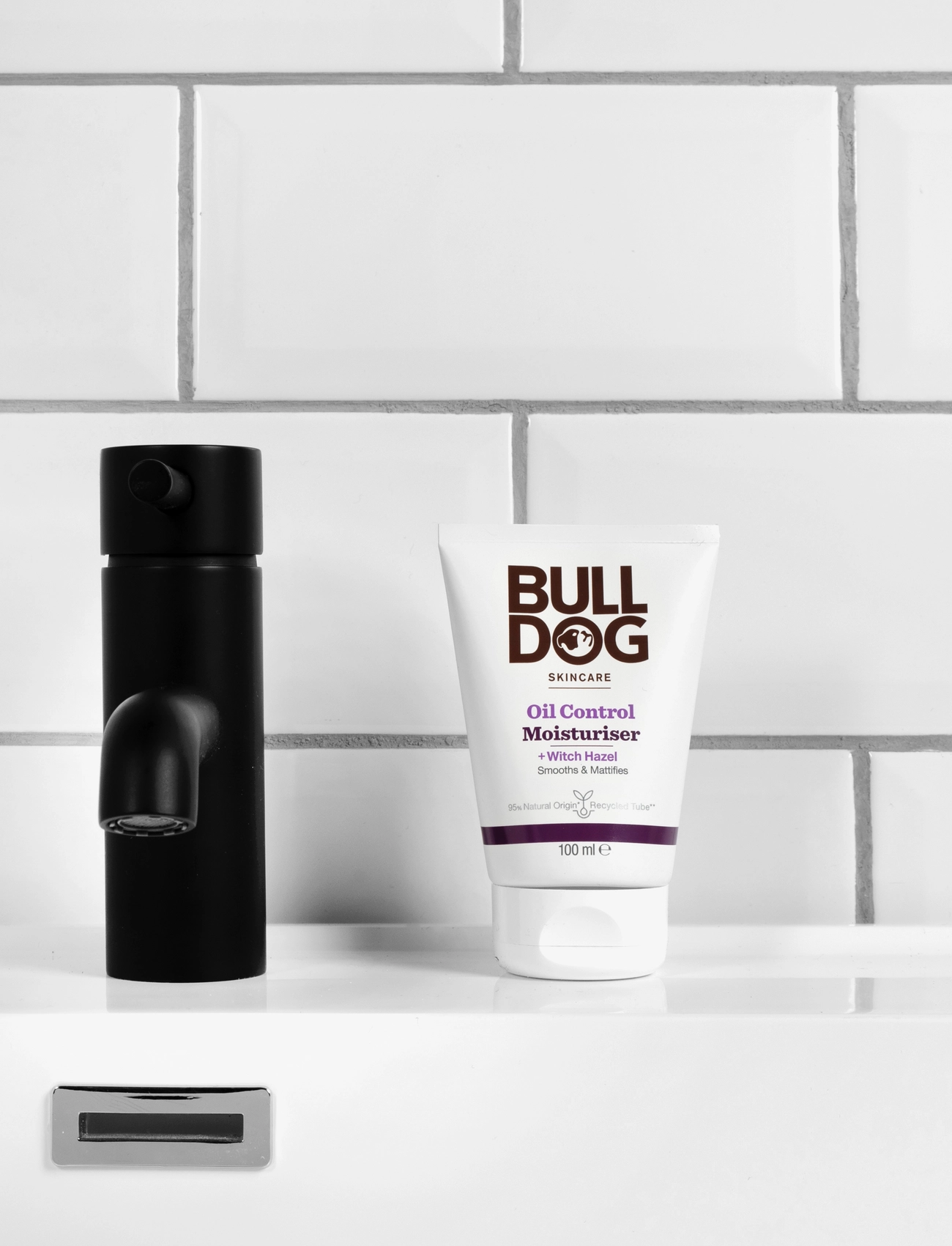 Bulldog - Oil Control Moisturiser 100 ml - niisutajad - no color - 1