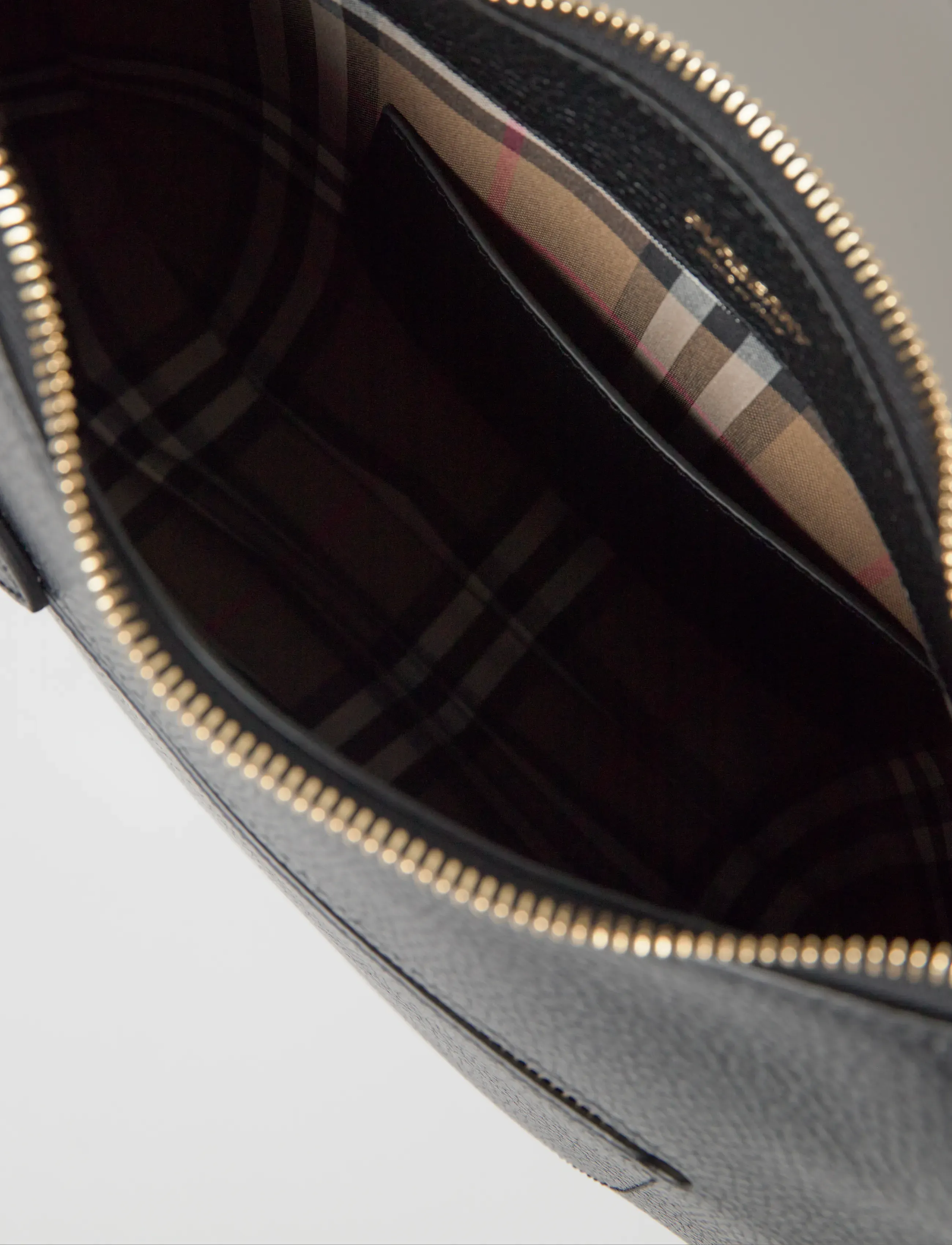 Burberry - LL HOBO - töskur - black - 4
