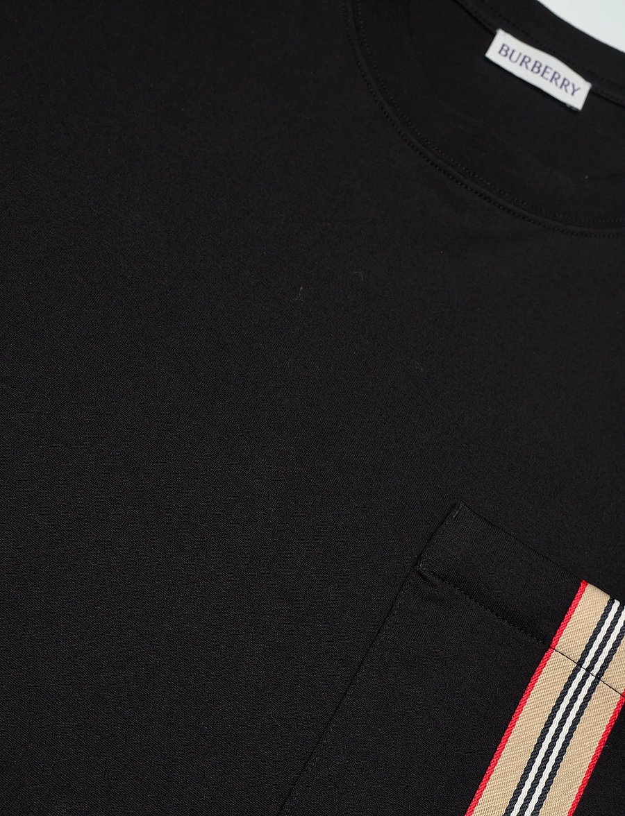 Burberry - ELLISON ICO STR - kortärmade t-shirts - black - 5