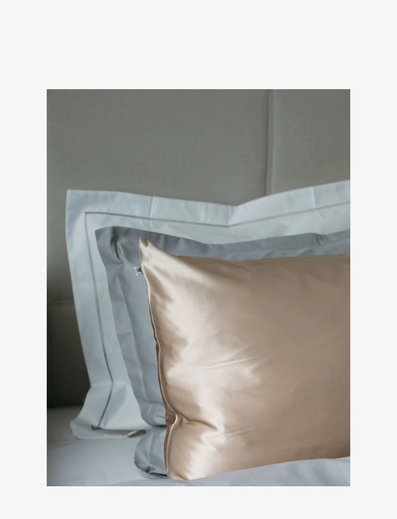 By Barb - Pure silk pillow case beige - Örngott - beige - 1