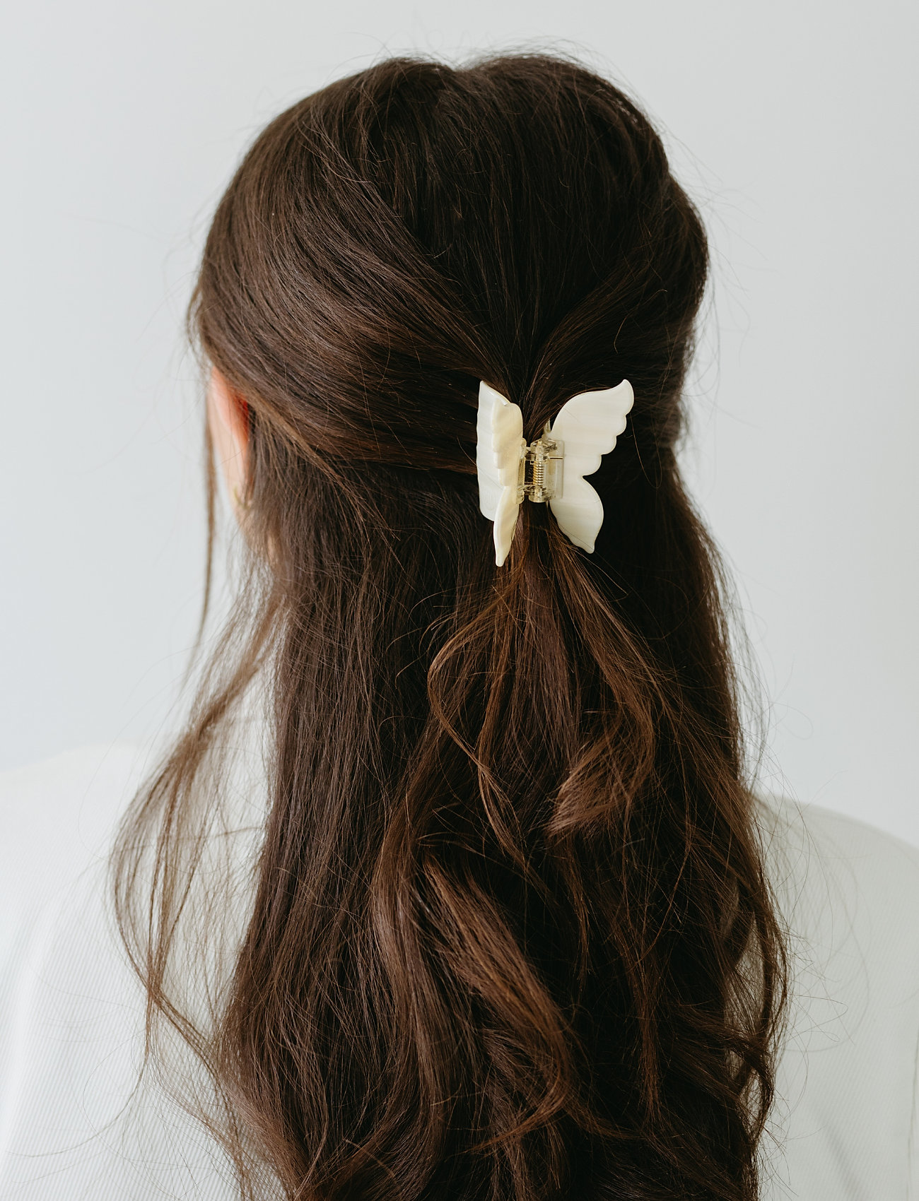 By Barb - Butterfly hair clip white - juukselõksud - white - 2