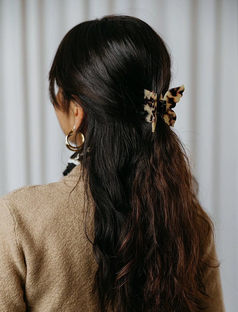 By Barb - Butterfly hair clip tortoise - juukselõksud - tortoise - 2