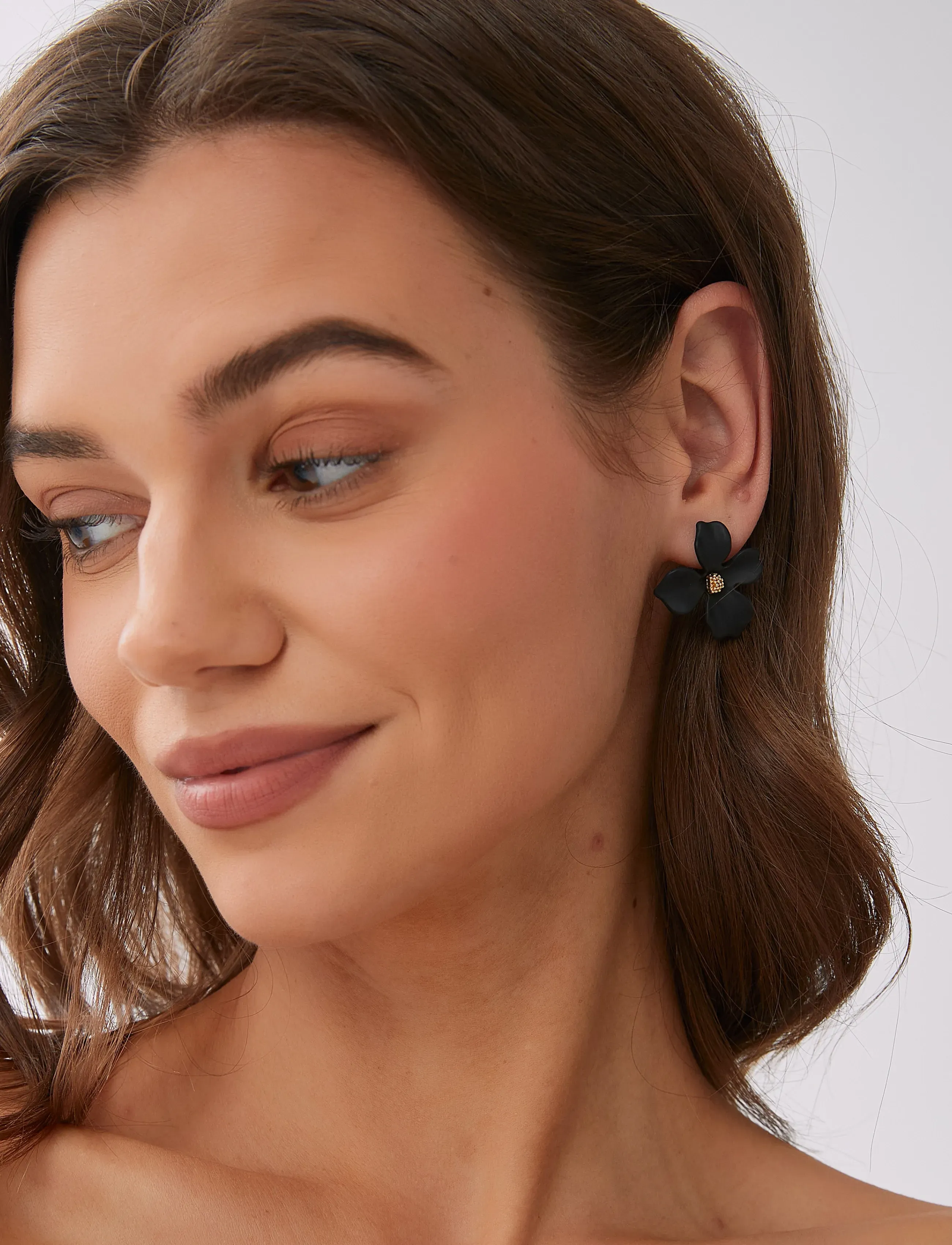 By Jolima - Lilly flower earring - studs örhängen - black - 2