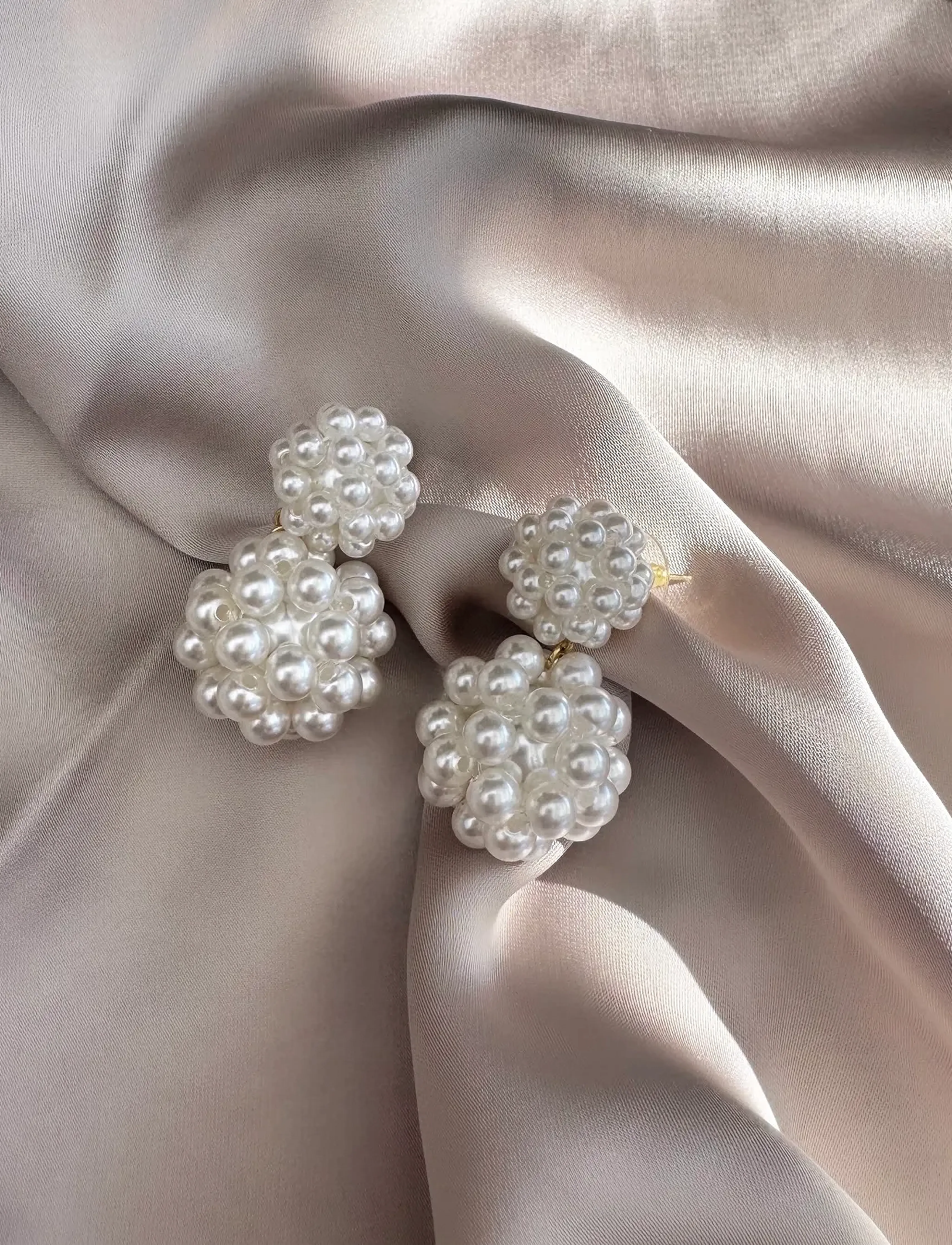 By Jolima - Pearl double bead earring - perleøreringe - white - 2