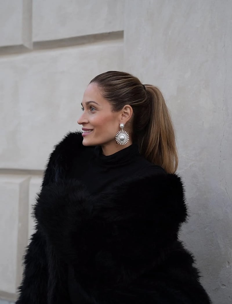 By Jolima - Glow earring crystal steel - rippuvad kõrvarõngad - silver - 3