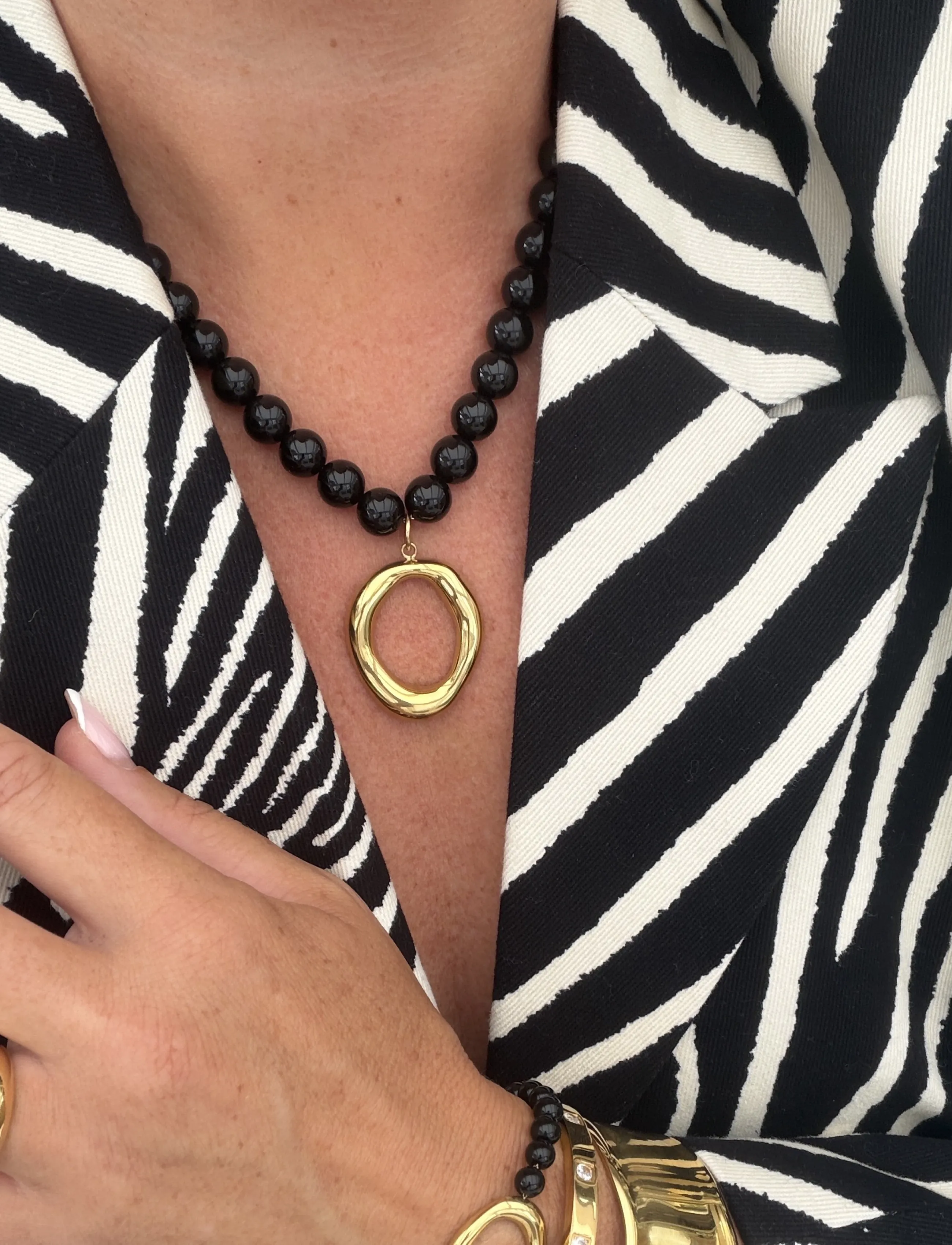 By Jolima Halo Bead Necklace, Kvinder, Perlehalskæde Med Vedhæng, Sort, Str: ONE SIZE 45 cm