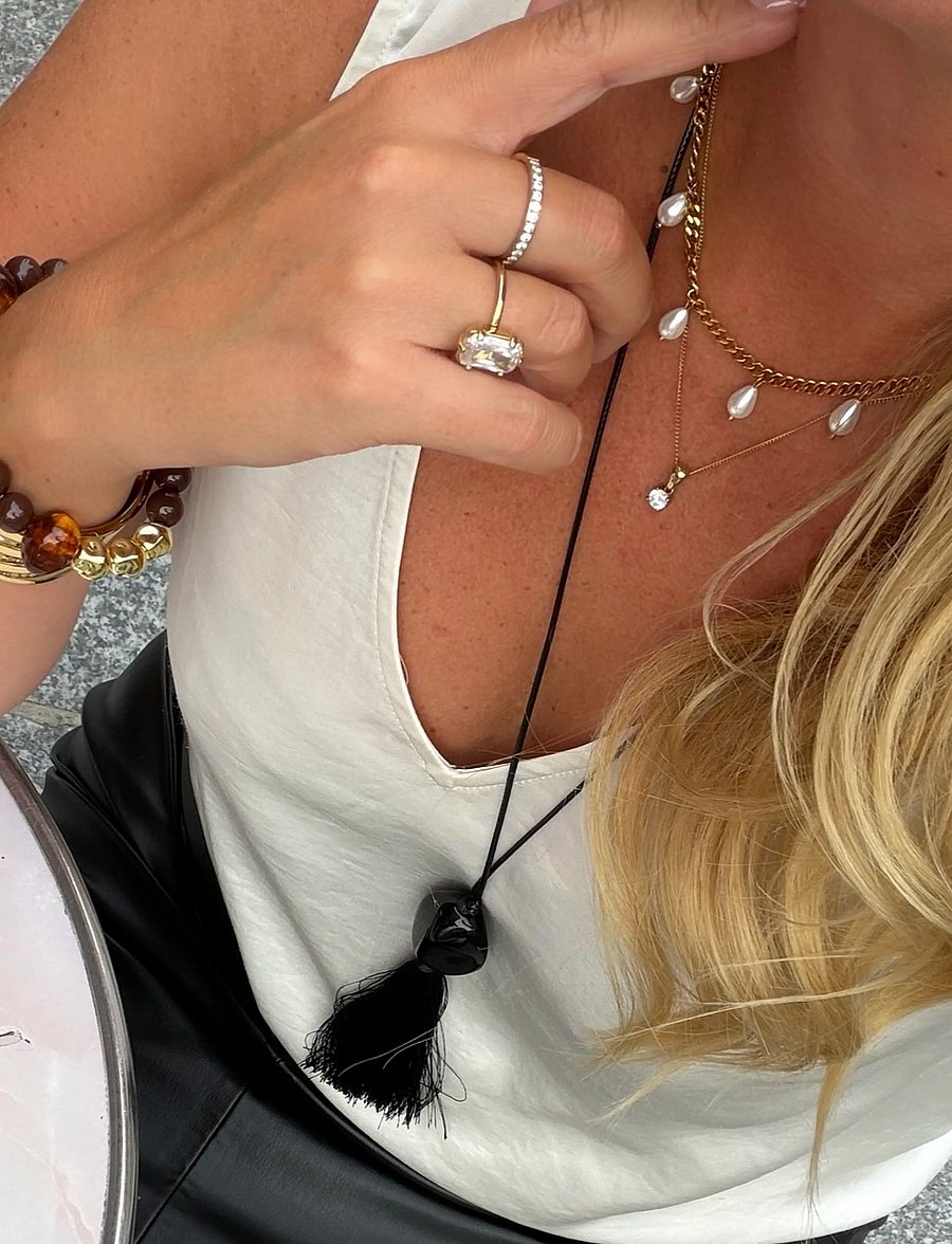 By Jolima - Lucie tassle necklace - statement halskæder - black - 4
