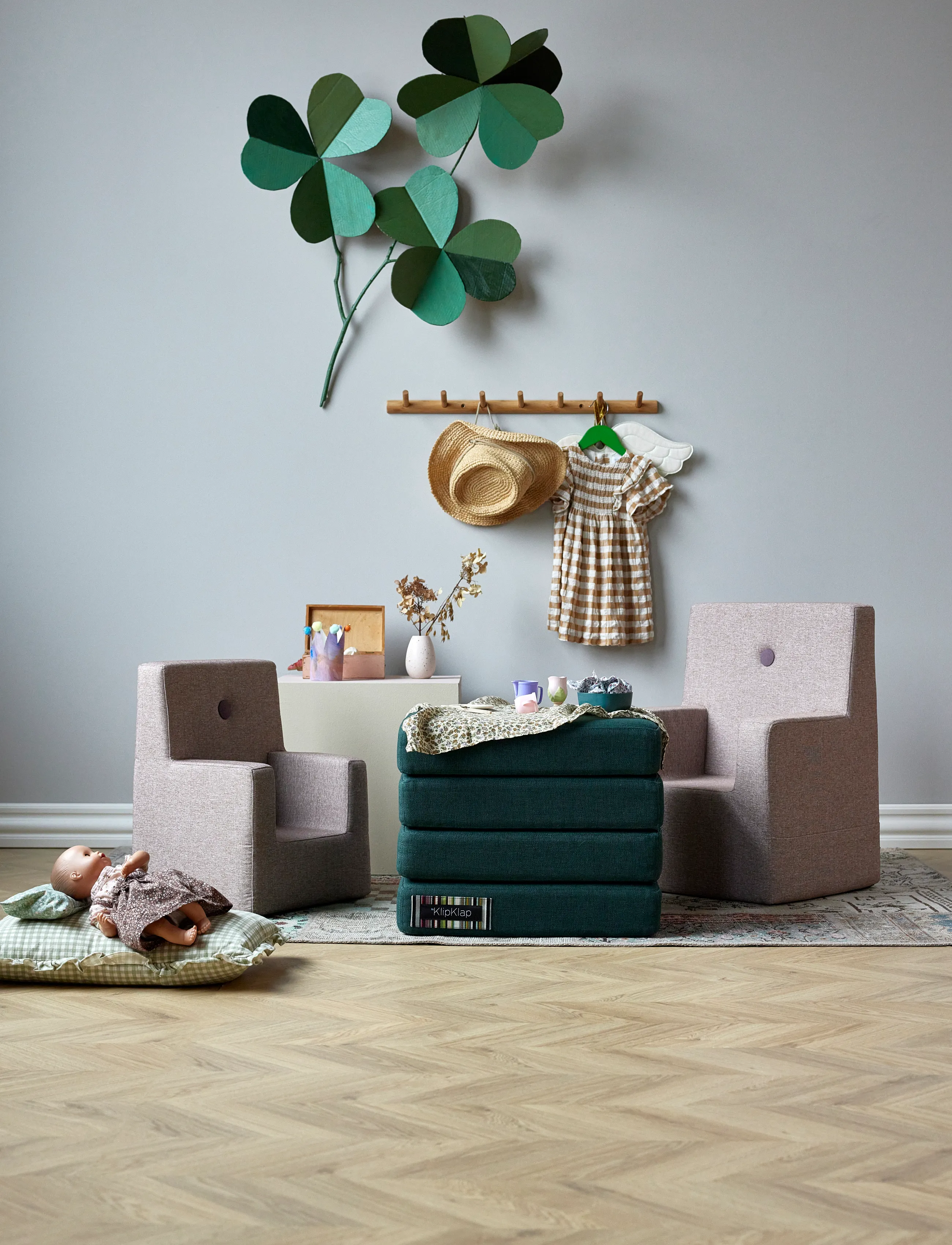 By KlipKlap - KK Kids Chair - Soft Rose w. Rose - stühle & hocker - red - 2