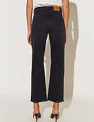 By Malina - Alexa high-rise denim jeans - proste dżinsy - black - 4