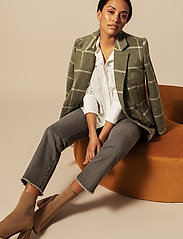 Malina - Alexa high-rise denim jeans - suorat farkut - washed grey - 4