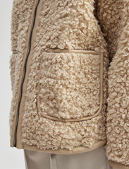 Malina - Miriam oversized faux fur jacket - sztuczne futro - creme - 6