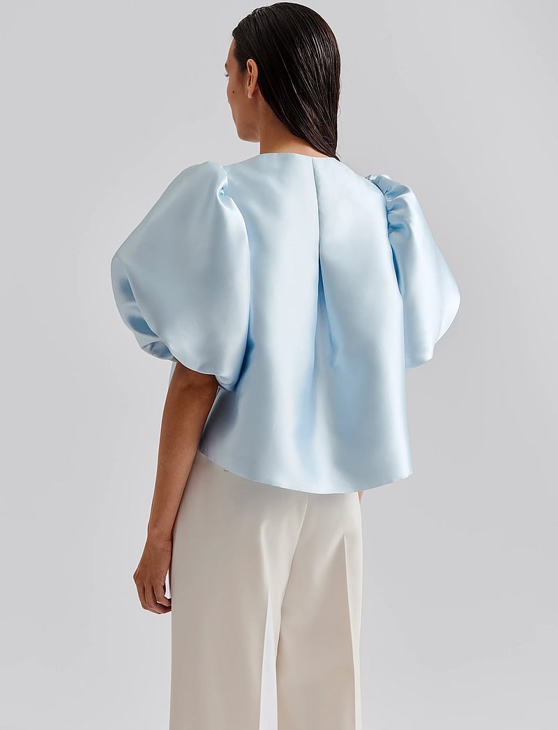 Malina - Cleo Pouf Sleeve blouse - kurzämlige blusen - ice blue - 4