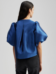 Malina - Cleo pouf sleeve blouse - blouses korte mouwen - indigo - 3