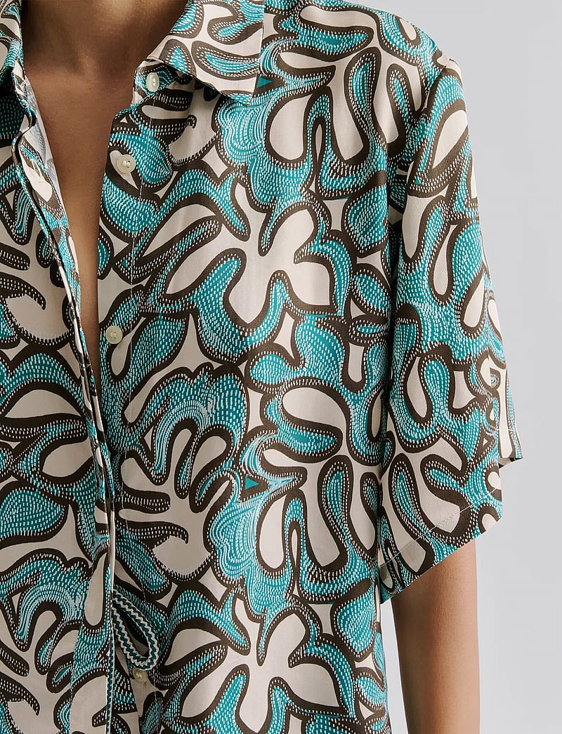 Malina - Gia Printed Short Sleeve shirt - leinenhemden - ocean corals - 4