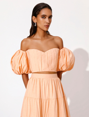 Malina - Amalie Pleated Cropped Top - short-sleeved blouses - apricot - 3