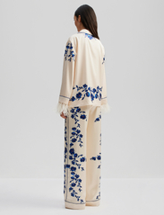Malina - Samara feather detail oversized shirt - blouses met lange mouwen - poppy - 3