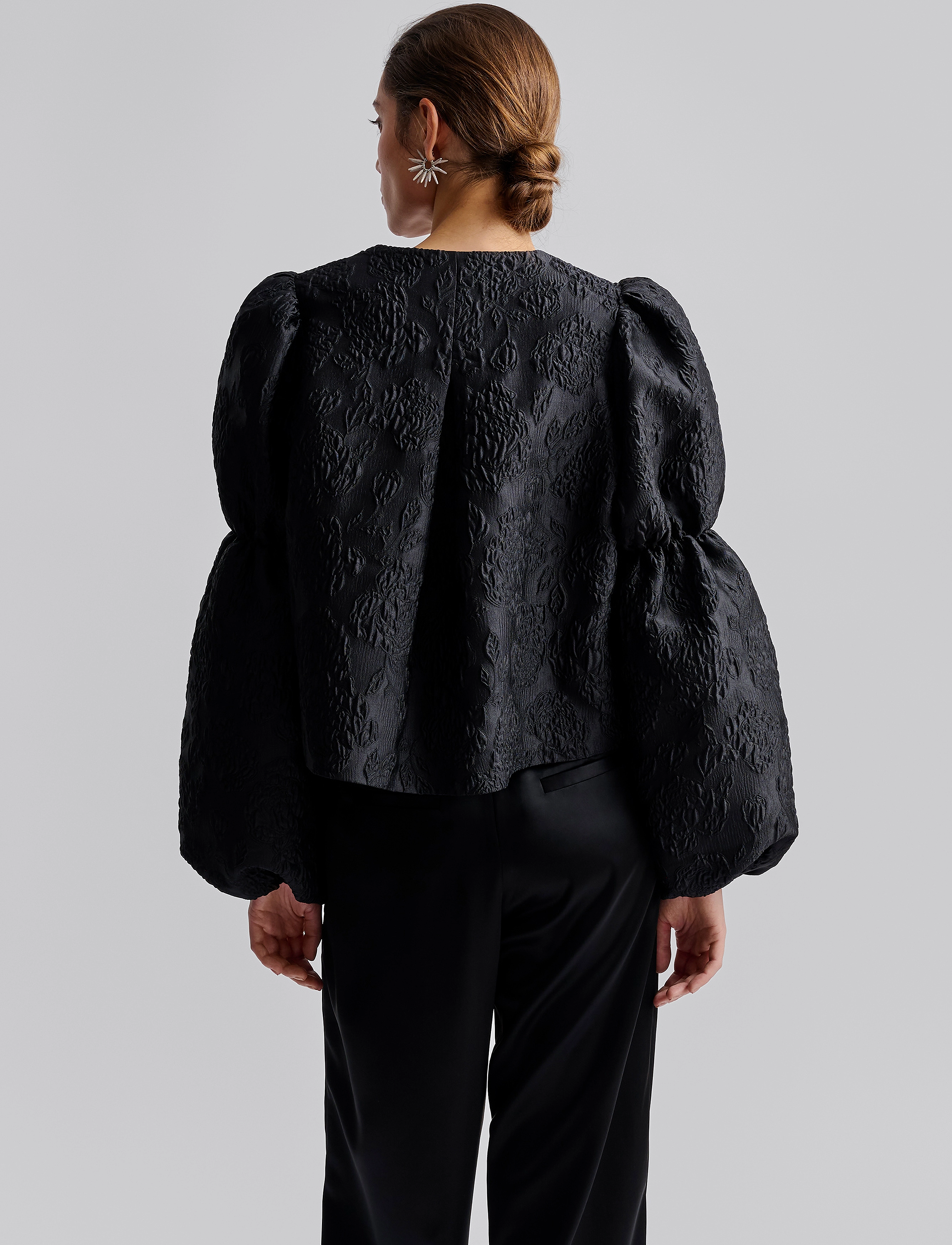 Malina - Zoey Double Pouf Sleeve Blouse - langærmede bluser - black jacquard - 3
