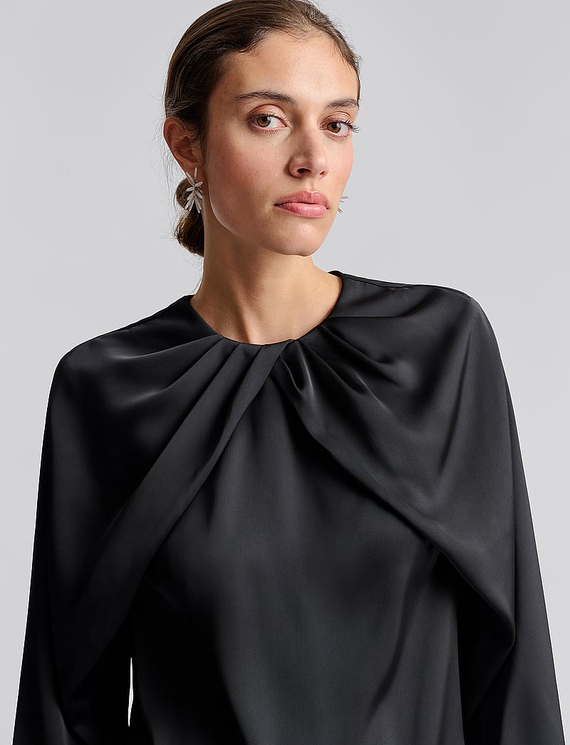 Malina - Evie Pleated Neckline blouse - blouses à manches longues - black - 5