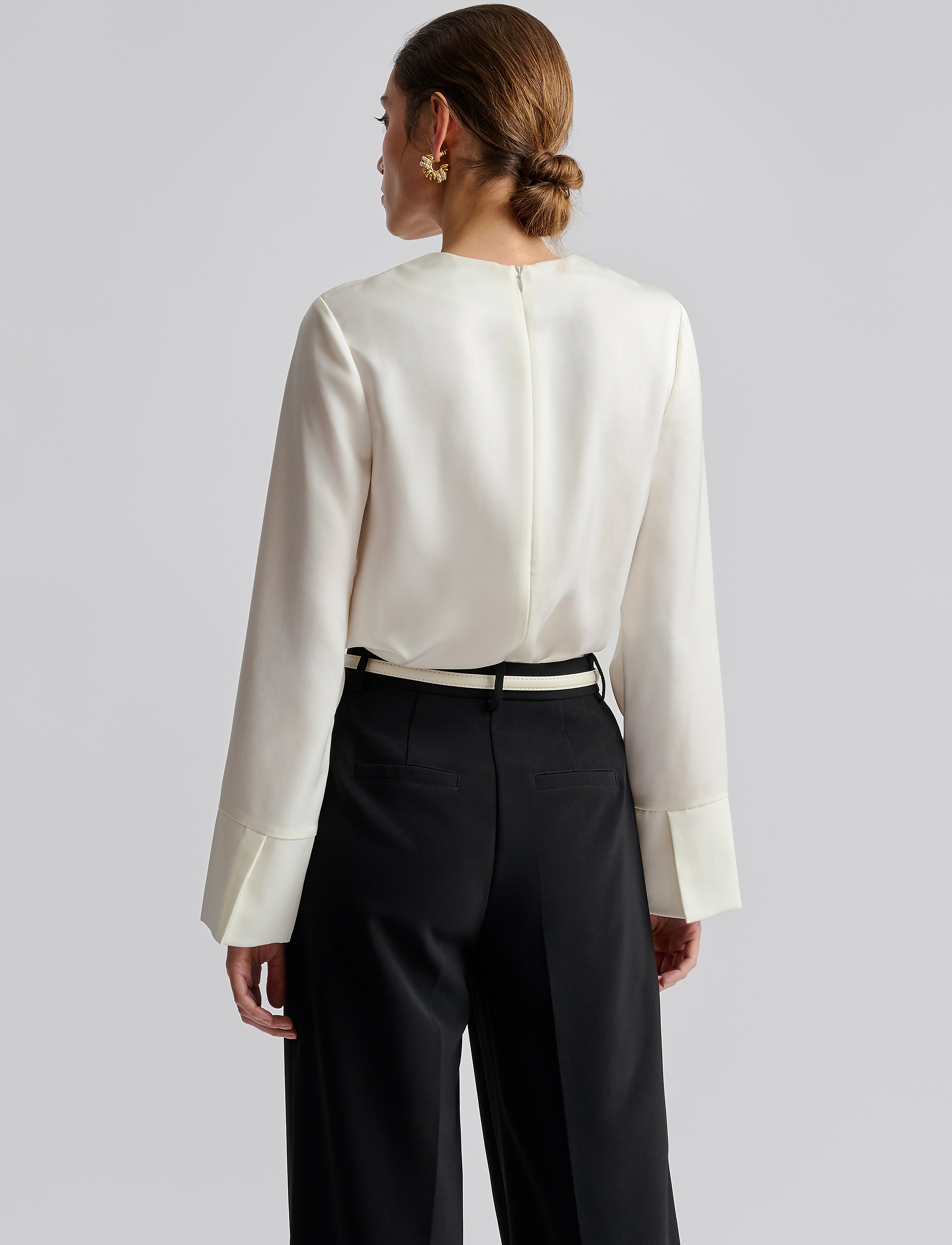 Malina - Evie Pleated Neckline blouse - langærmede bluser - cream - 3