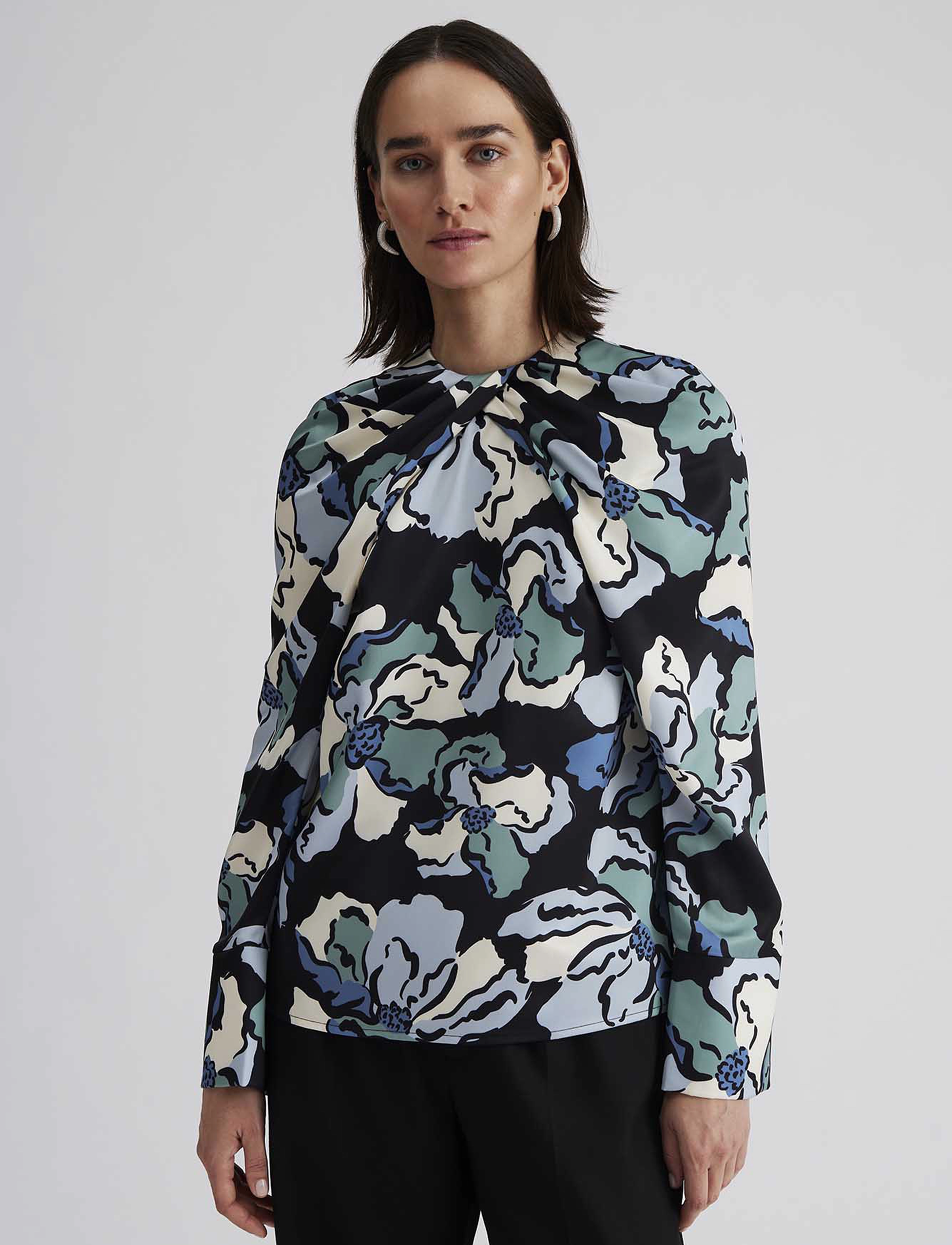 Malina - Evie Pleated Neckline blouse - langærmede bluser - floral - 4