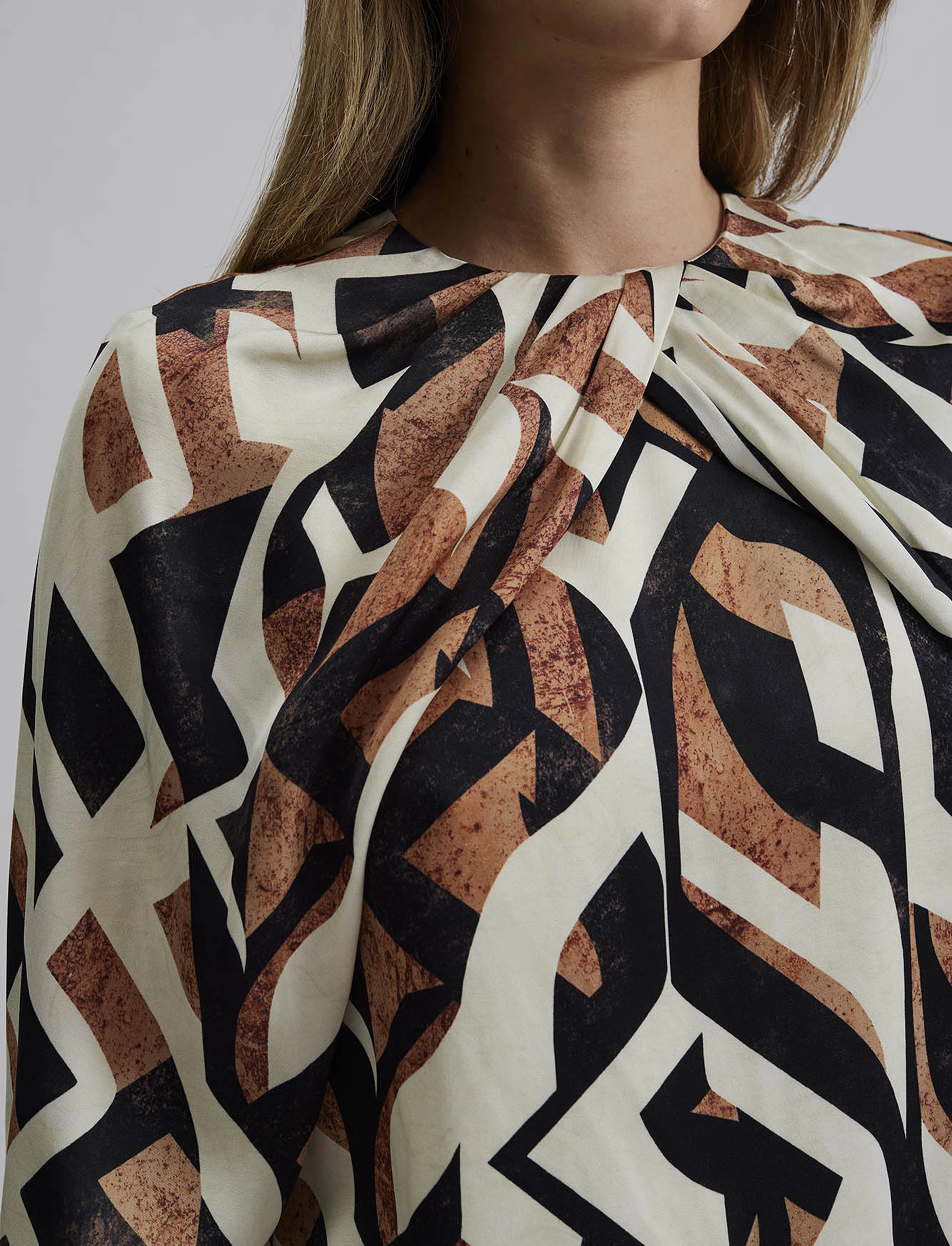 Malina - Evie Pleated Neckline blouse - langærmede bluser - multi coloured - 3