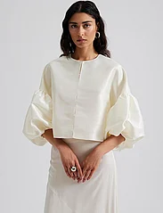 Malina - Viv dropped shoulder pouf sleeve blouse - blūzes ar īsām piedurknēm - vanilla - 4