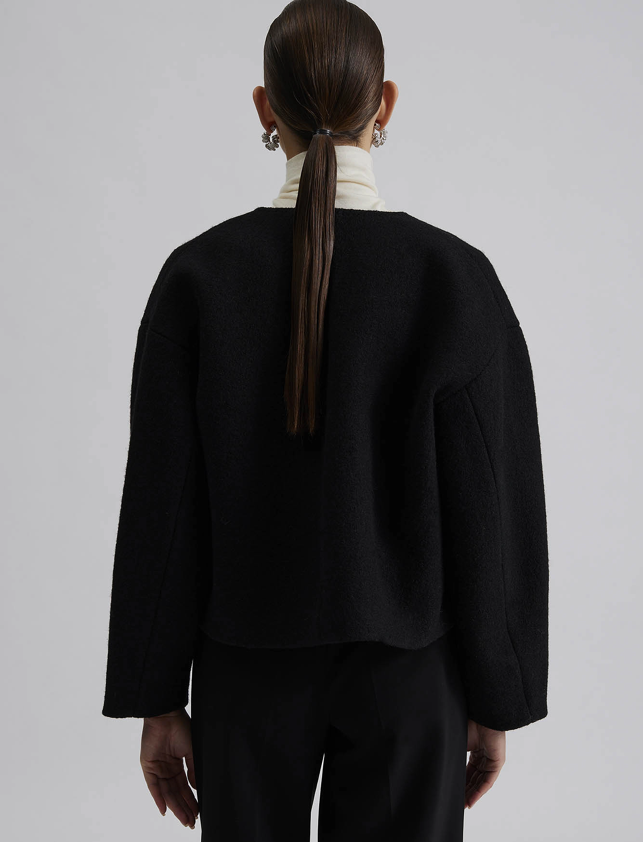Malina - Elia Cropped wool blend jacket - yttertøy - black - 5