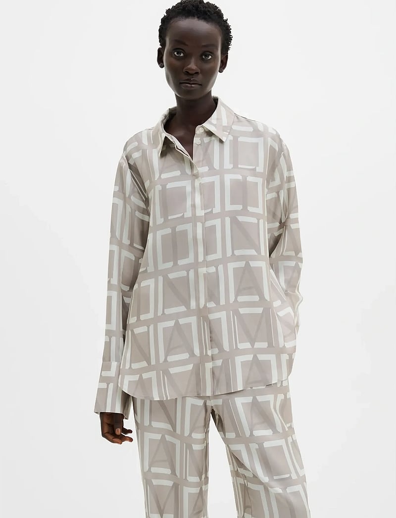 Malina - Felicity Silk Shirt - jeanshemden - monogram taupe - 0