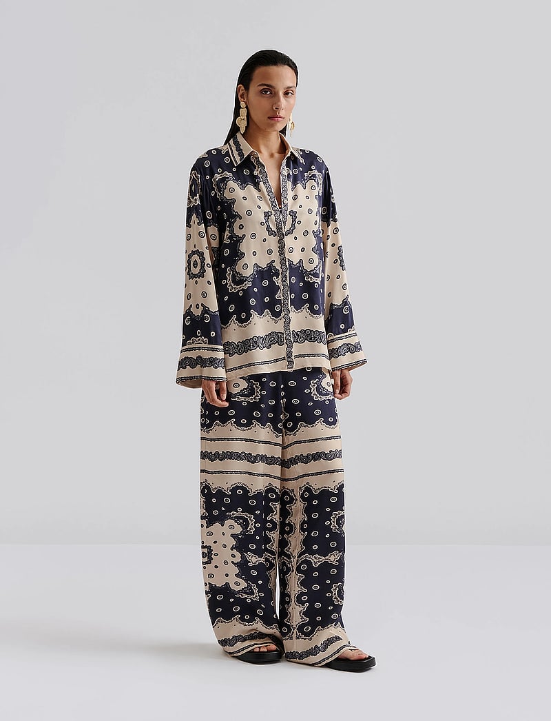 Malina - Bella satin look palazzo pants - laia säärega püksid - bandana - 0