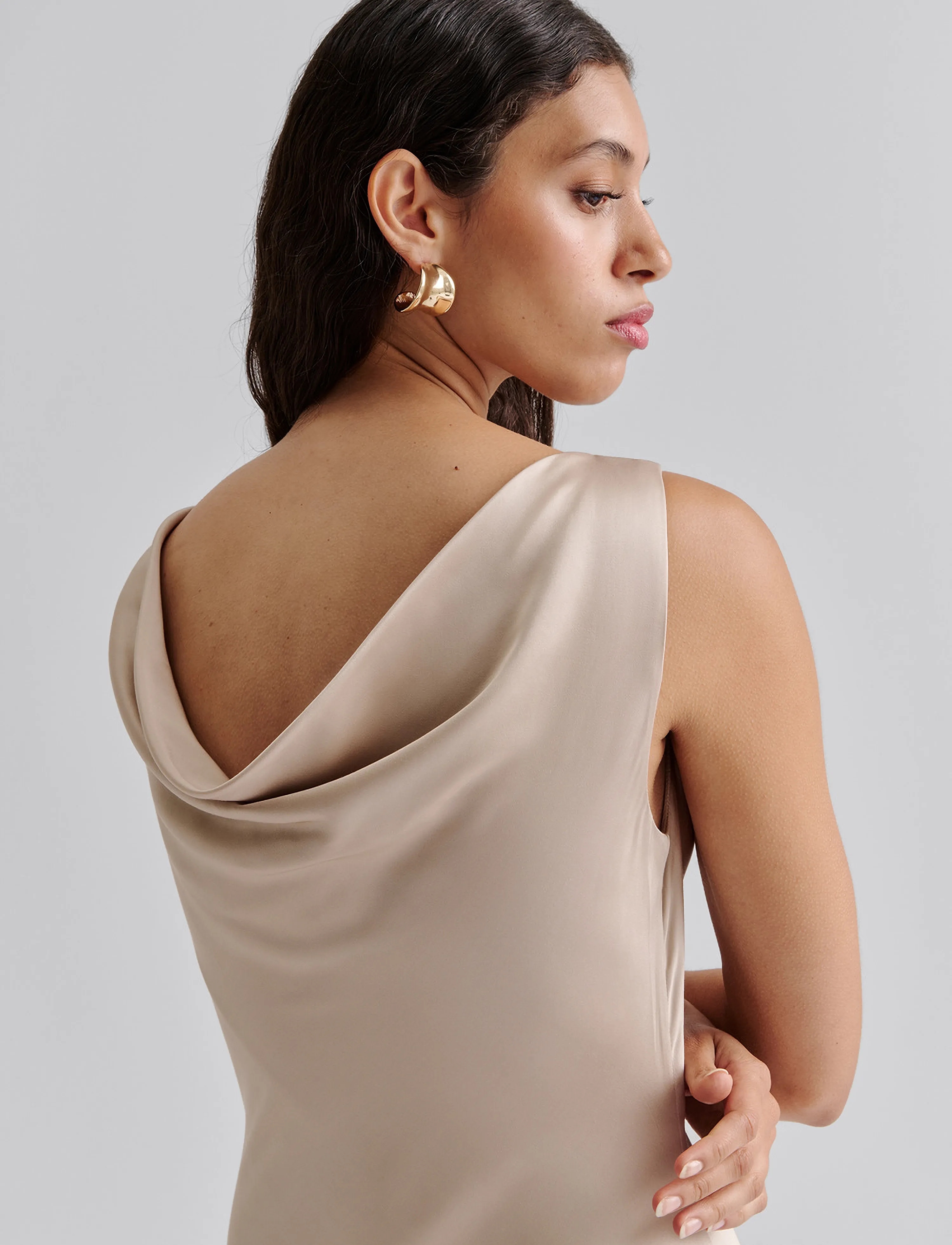 Malina - Leah cowl neck satin maxi dress - aftenkjoler - champagne - 4