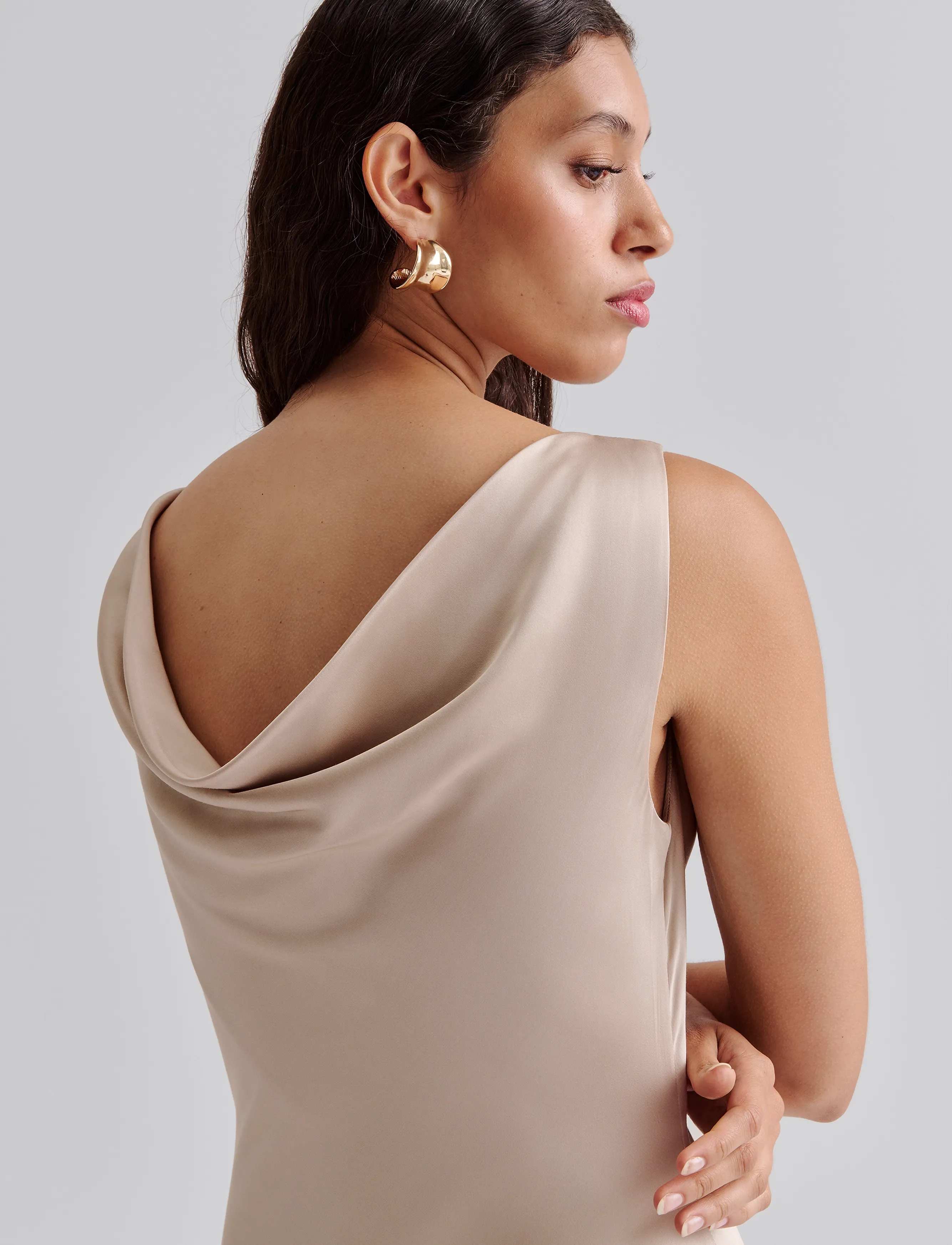 Malina - Leah cowl neck satin maxi dress - aftenkjoler - champagne - 5
