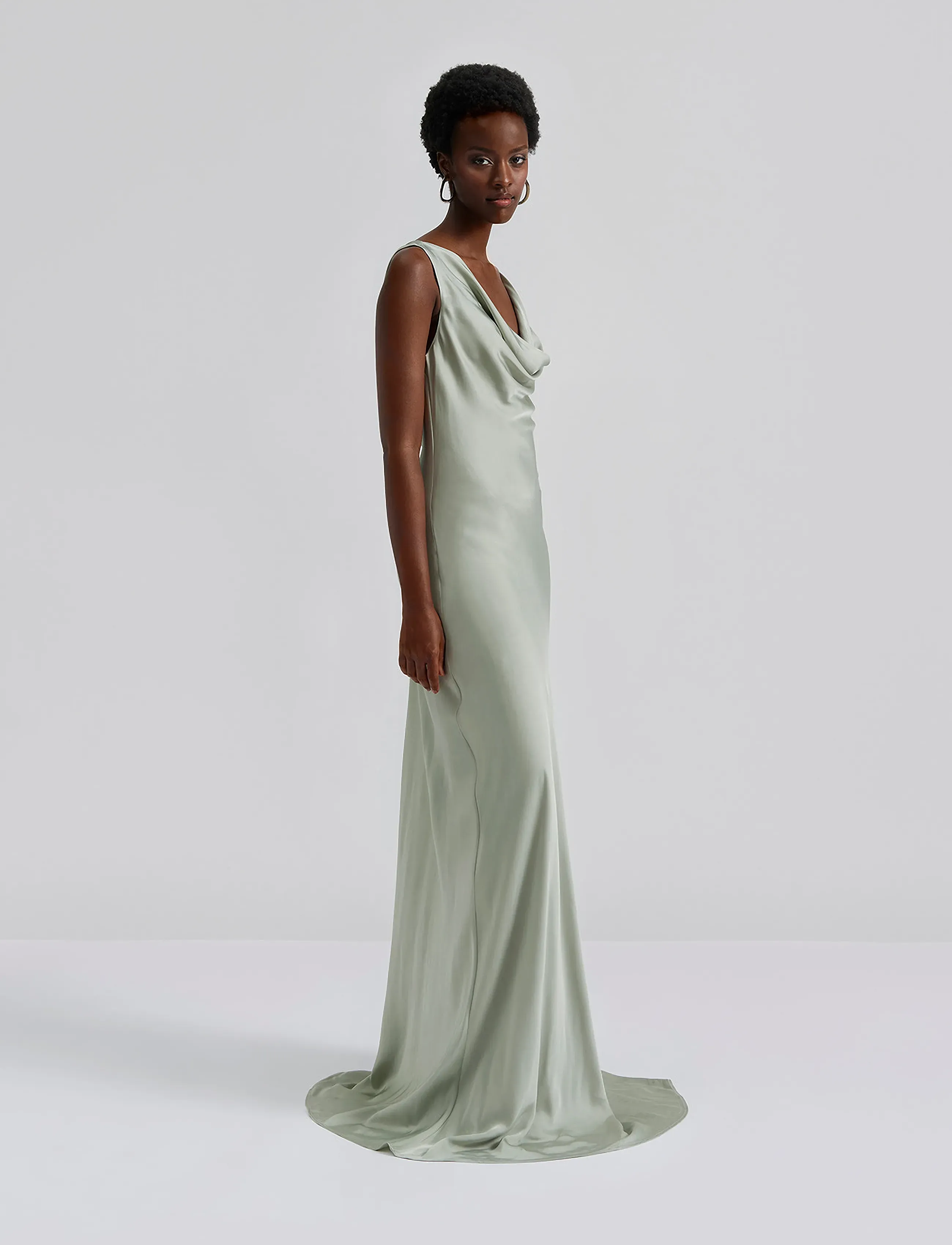 Malina Leah Cowl Neck Satin Maxi Dress, S, Green, Designere > Maxi Dress, Dame