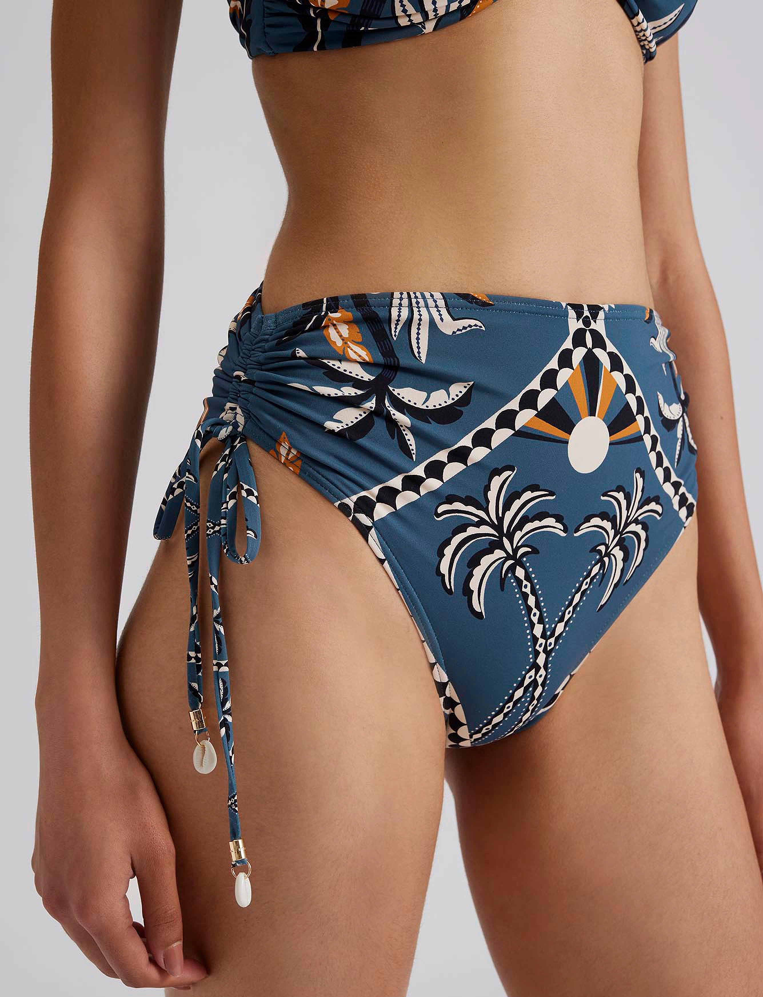 Malina - Lottie High Rise bikini bottoms - desert palm - 4